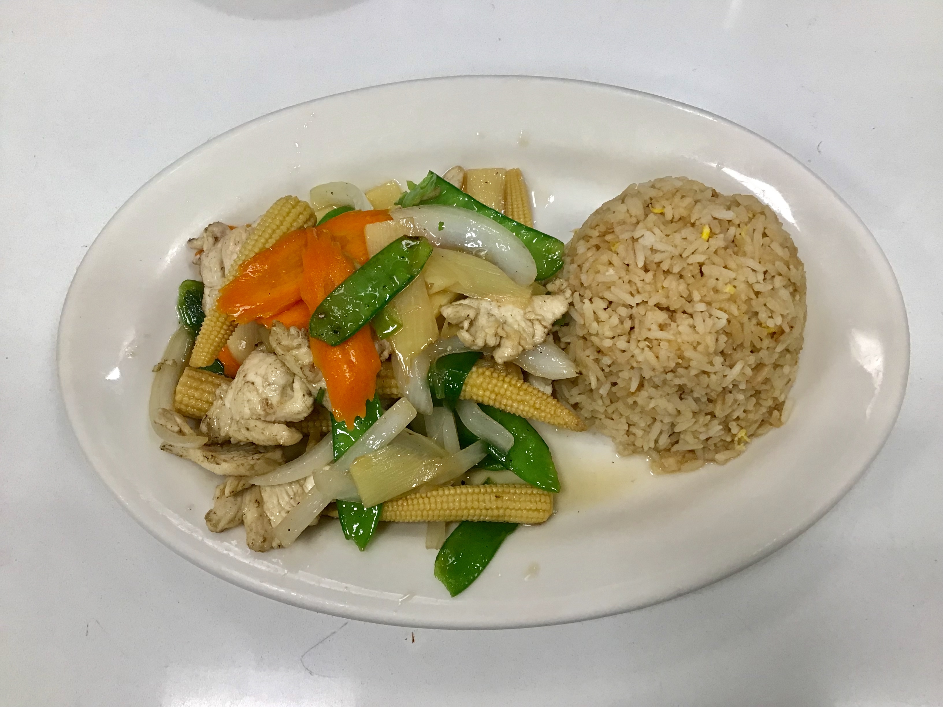 Order Baby Corn Lunch food online from Fortune House Thai store, Lake Balboa on bringmethat.com