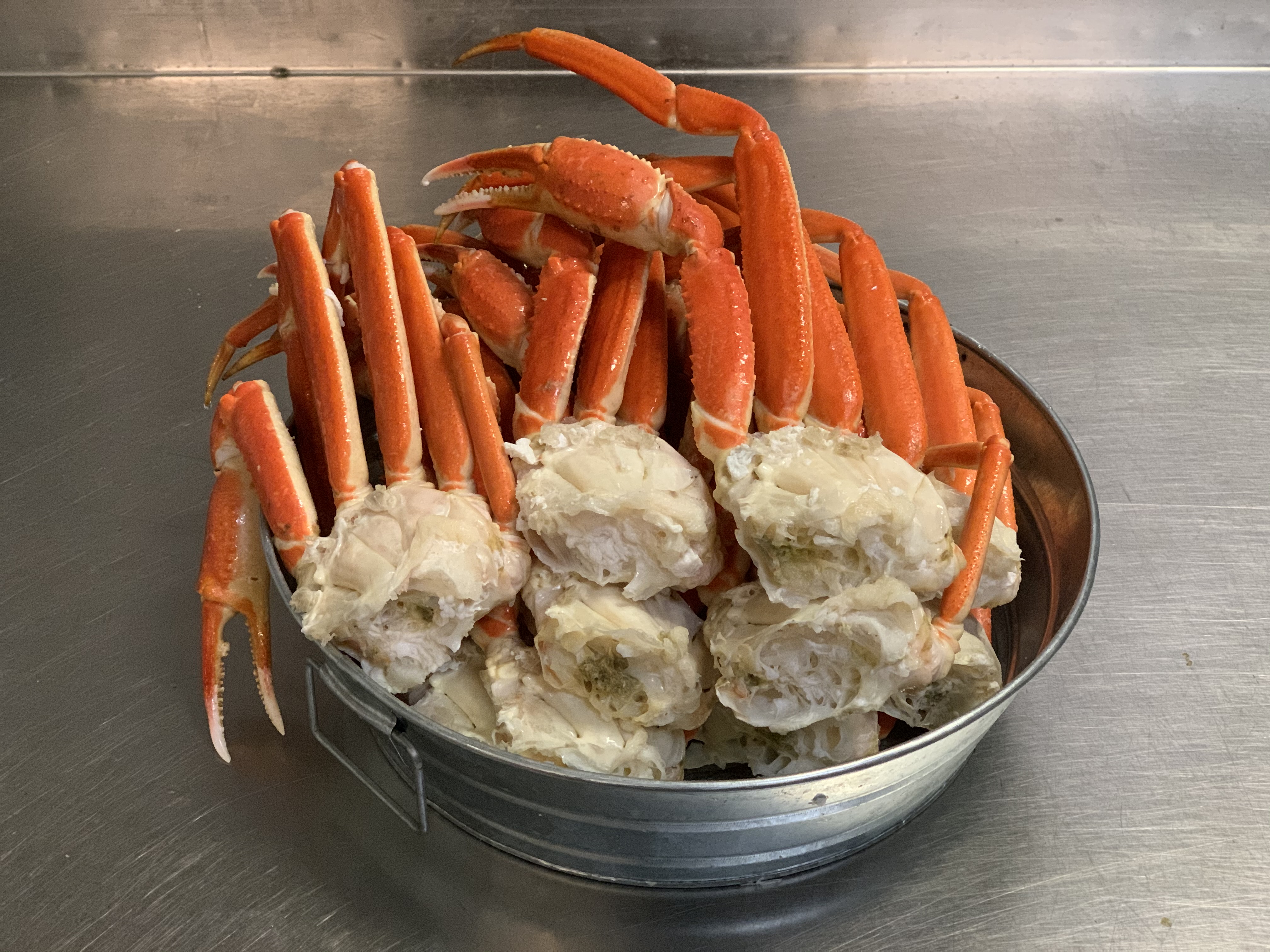 Order 1 LB Snow crab leg  food online from Buffet City/Cajun Seafood Boil store, Chicago on bringmethat.com