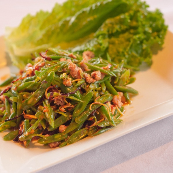Order Yum Tua Plu Salad food online from Bai Tong Thai Restaurant store, Issaquah on bringmethat.com