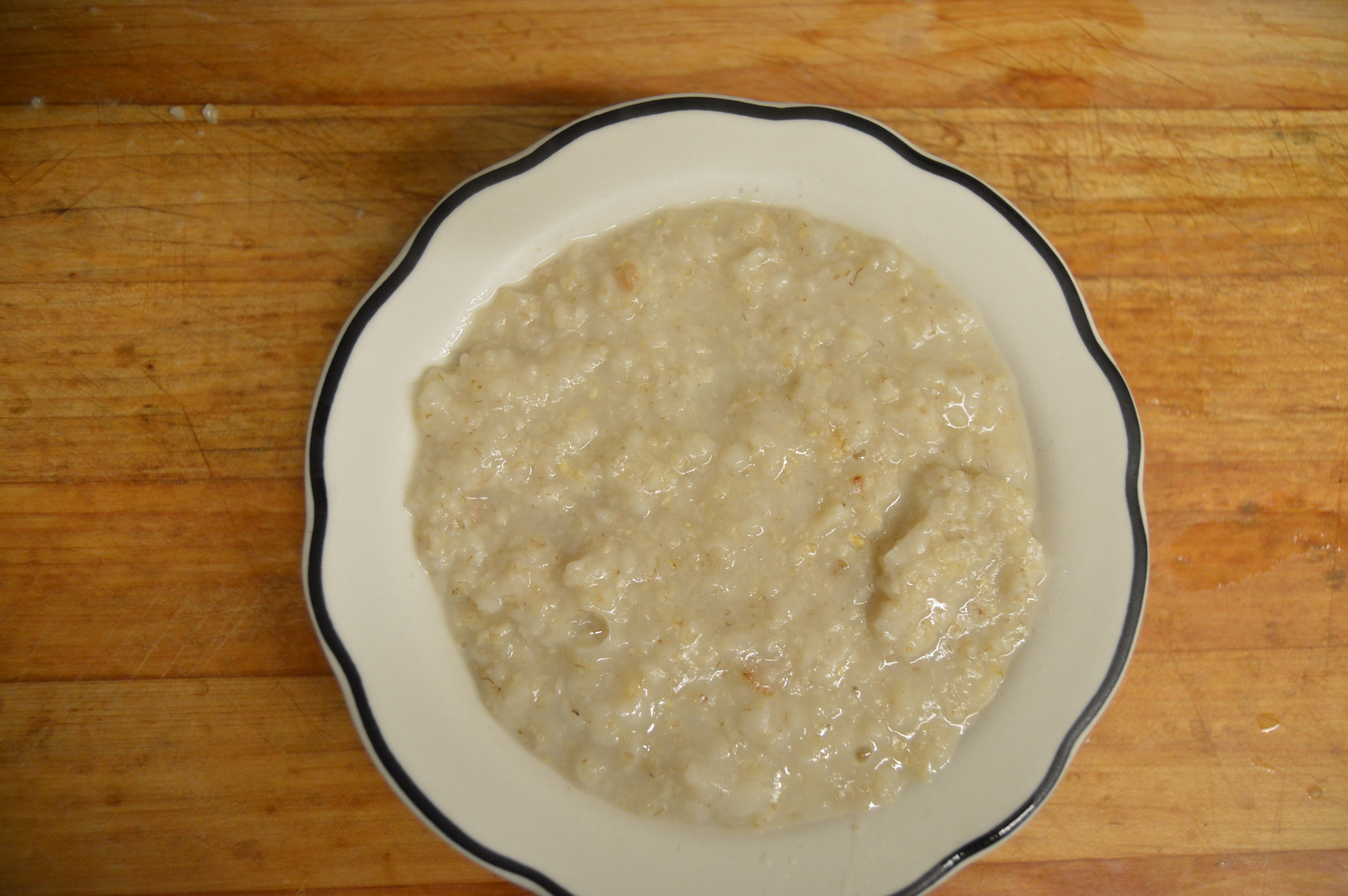 Order Hot Cereals (Oatmeal) food online from Angelas family restaurant store, Cleveland on bringmethat.com