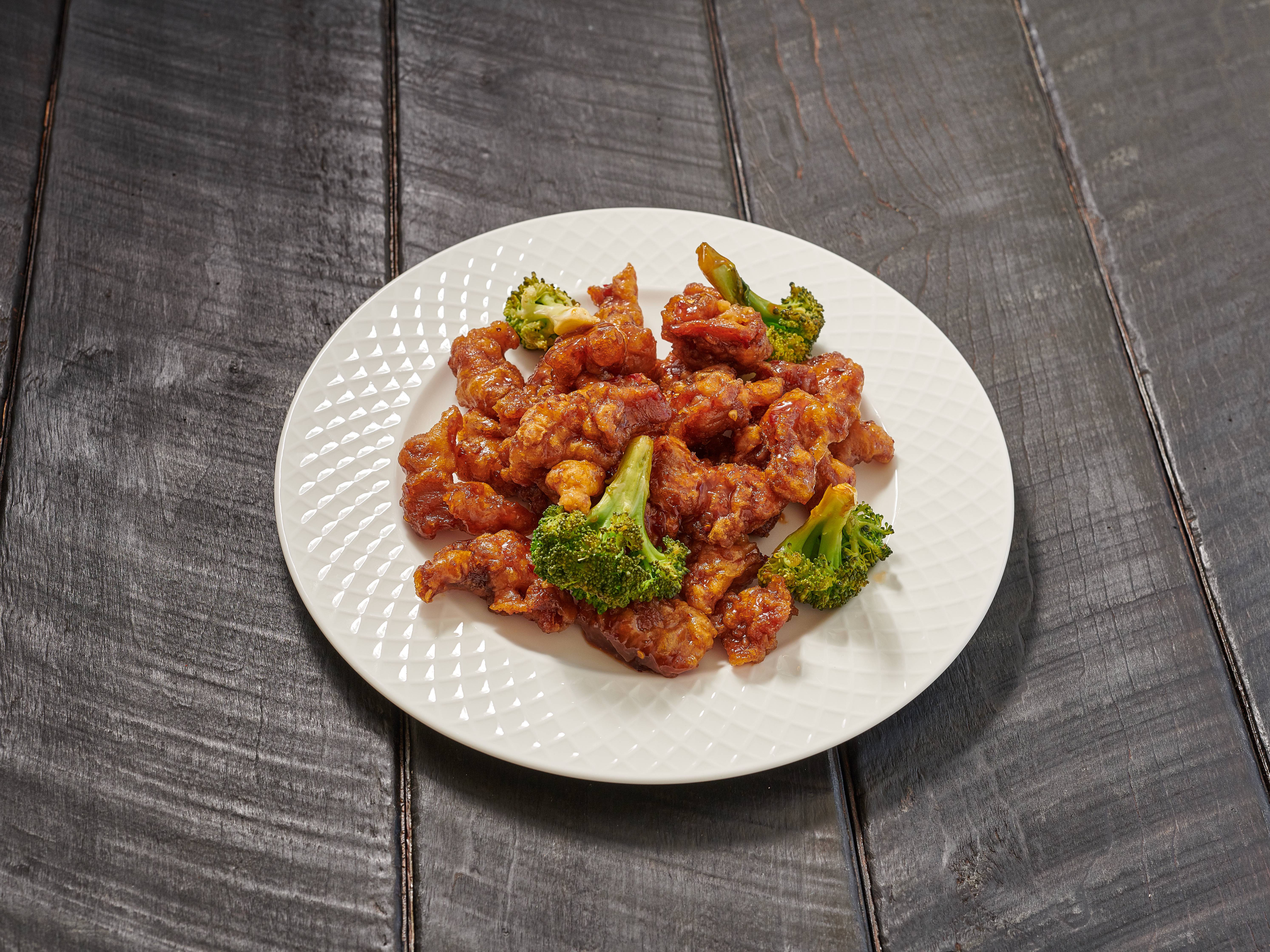 Order General Tsuo's Chicken food online from Temple Garden store, Citrus Heights on bringmethat.com
