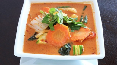 Order Pa-nang Curry food online from Pinto Thai Bistro store, San Diego on bringmethat.com
