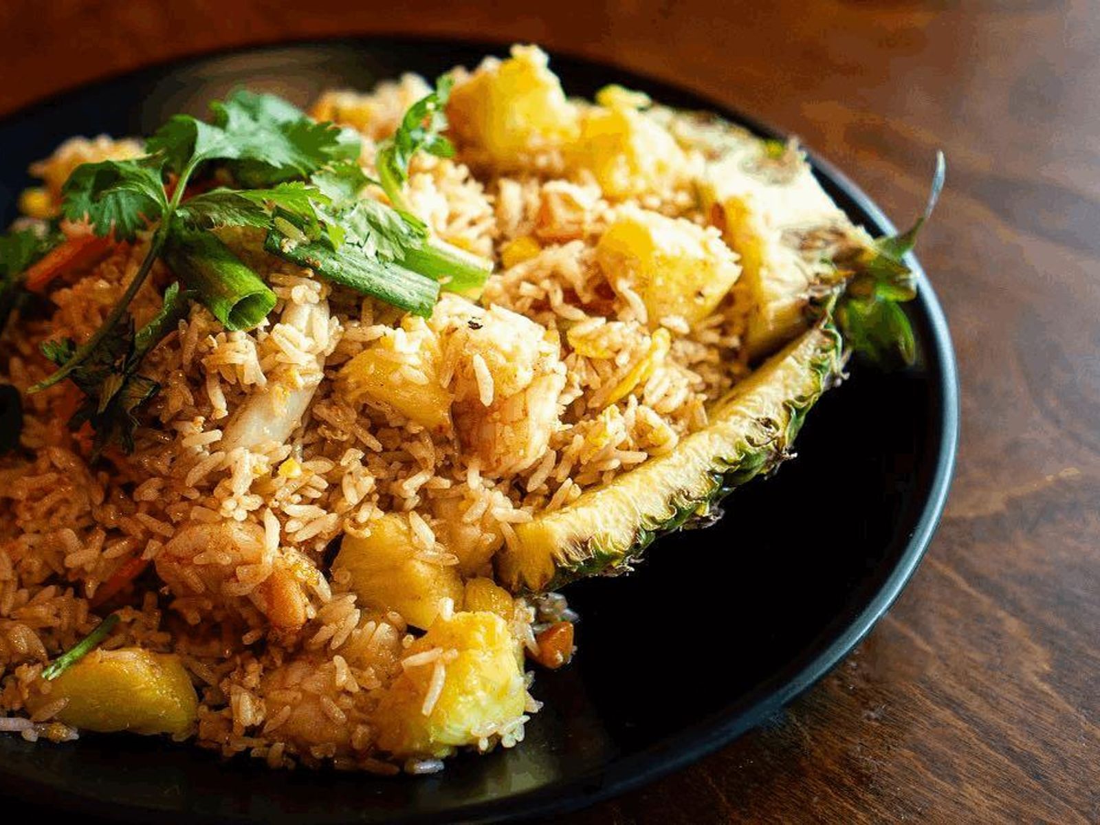 Order Pineapple Fried Rice food online from Thai Siri store, Streamwood on bringmethat.com