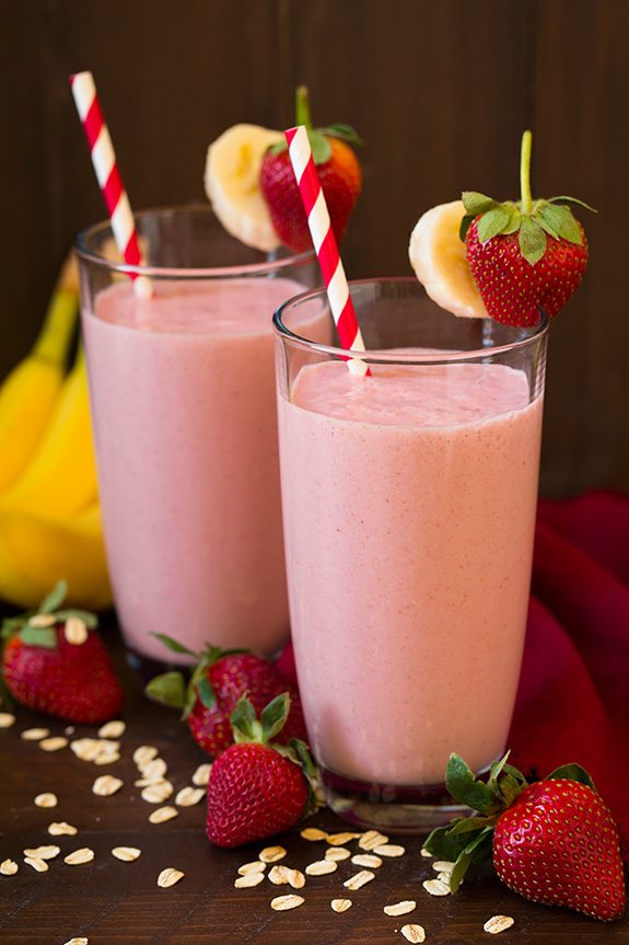 Order Banana and Strawberry Smoothie food online from Smith Hill Market store, Providence on bringmethat.com