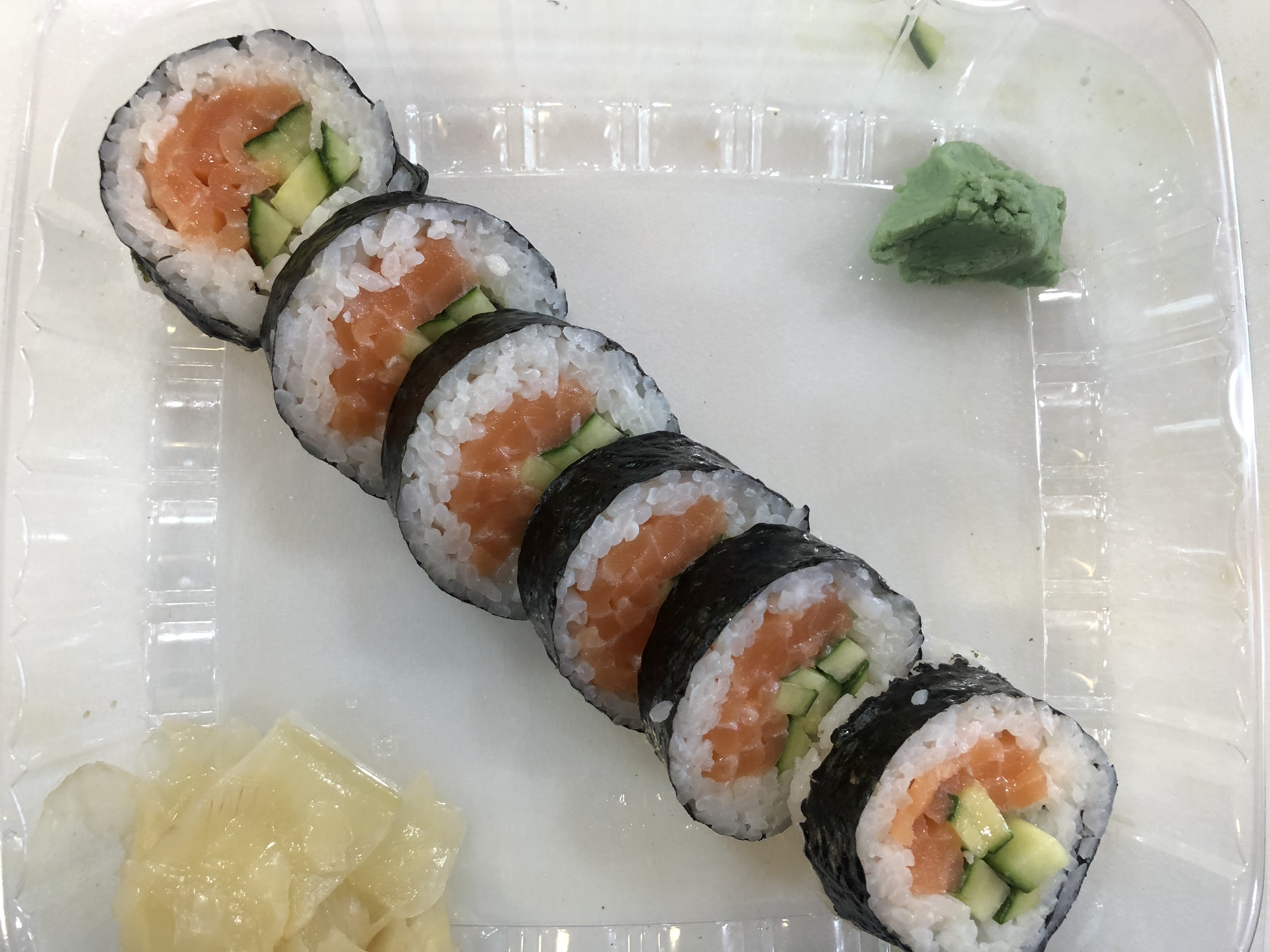 Order Salmon Roll food online from Sushi Go store, Dallas on bringmethat.com