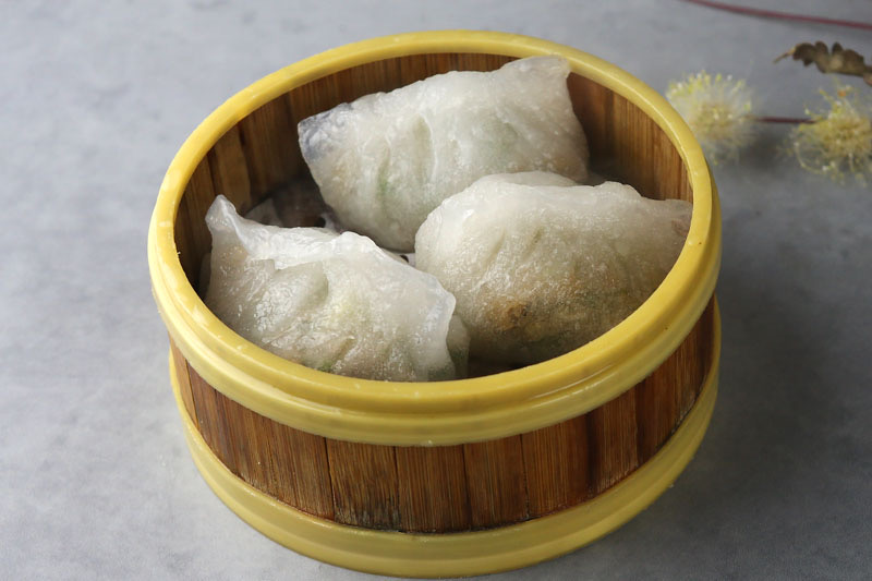 Order C23. Steamed Dumpling with Chao-Zhou Style  潮州粉果 food online from Feng Ze Yuan store, San Francisco on bringmethat.com