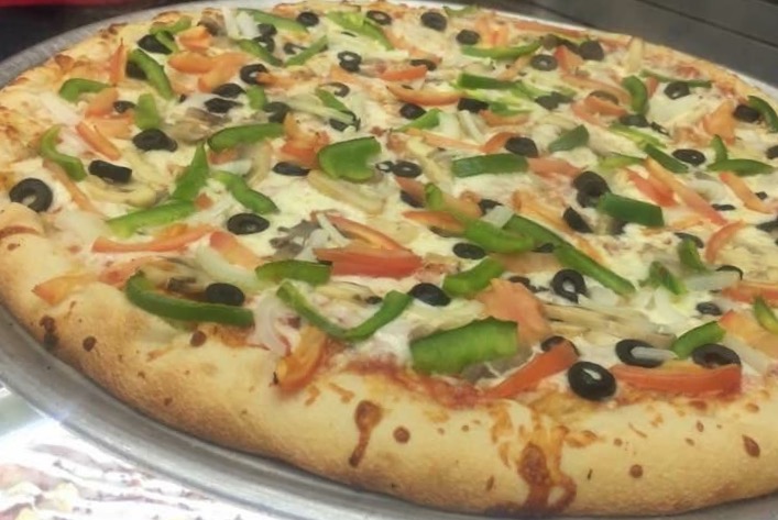 Order Vegetable Lover Pizza food online from Bd Star Pizza store, New York on bringmethat.com