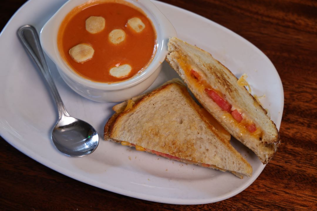 Order Grilled Cheese & Tomato Bisque food online from Jake N Joes Sports Grille store, Foxborough on bringmethat.com