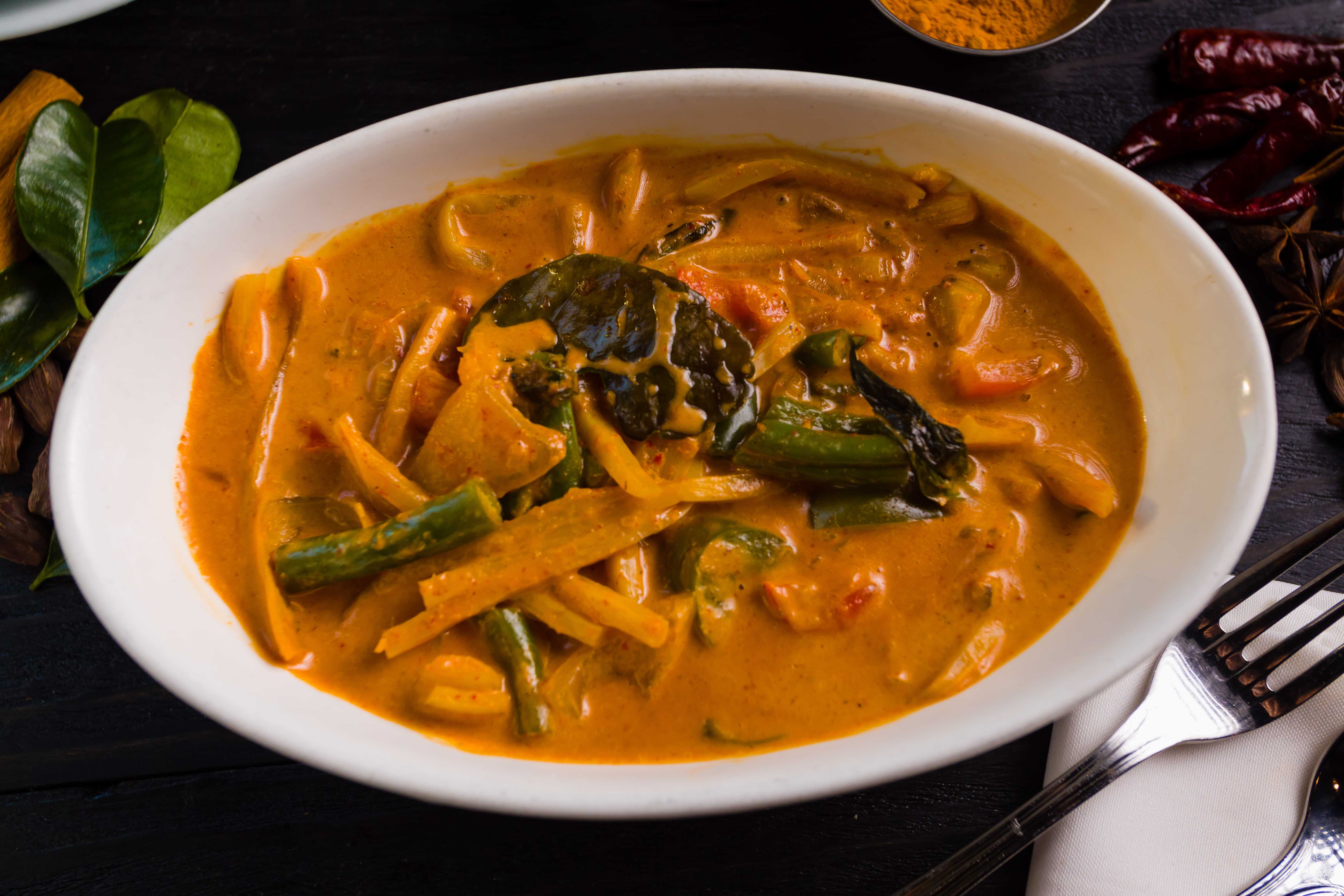 Order Red Curry food online from Sambal store, Irvington on bringmethat.com