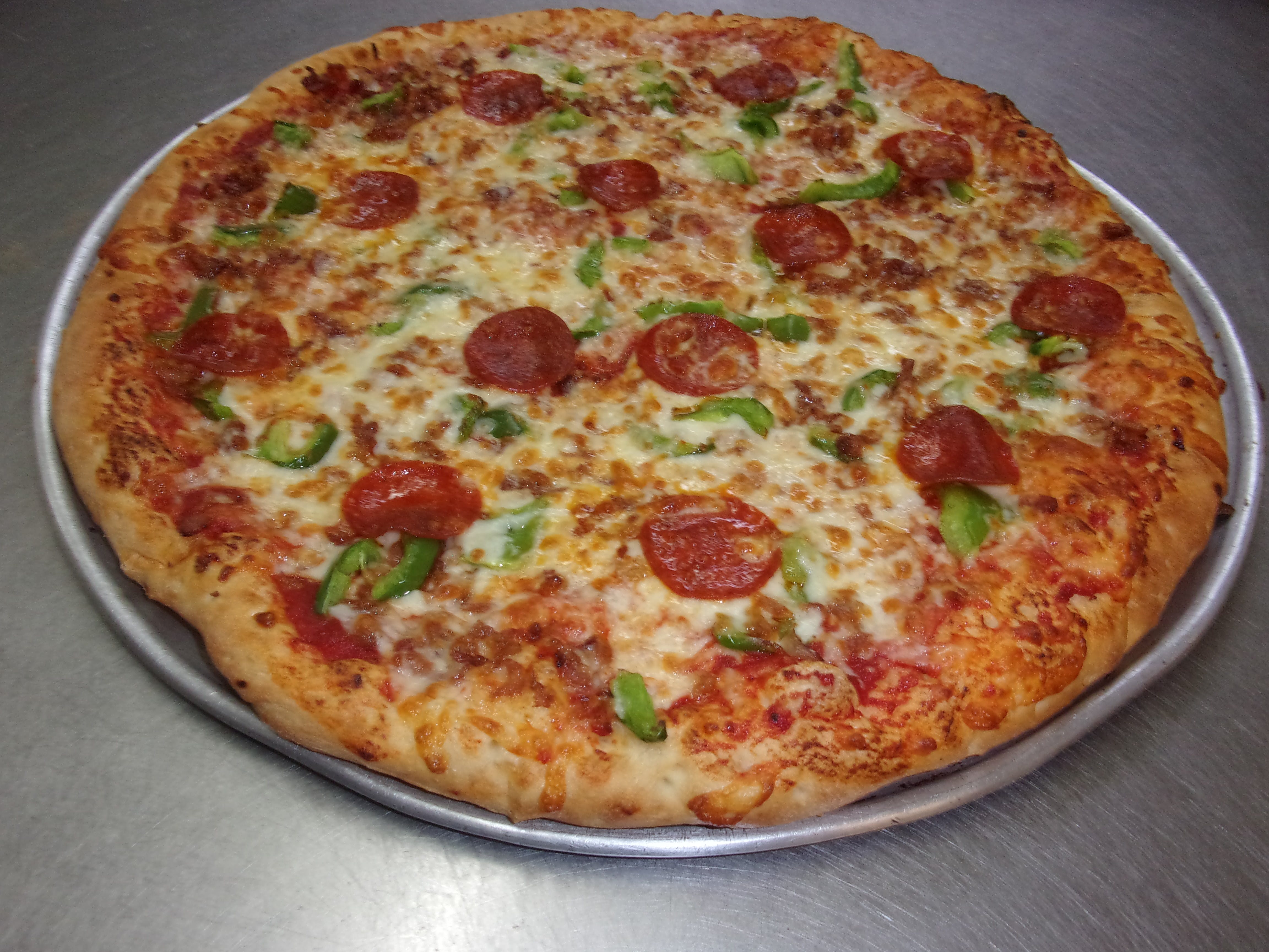 Order Supreme Pizza - Small 10'' food online from Pizza J store, Mableton on bringmethat.com