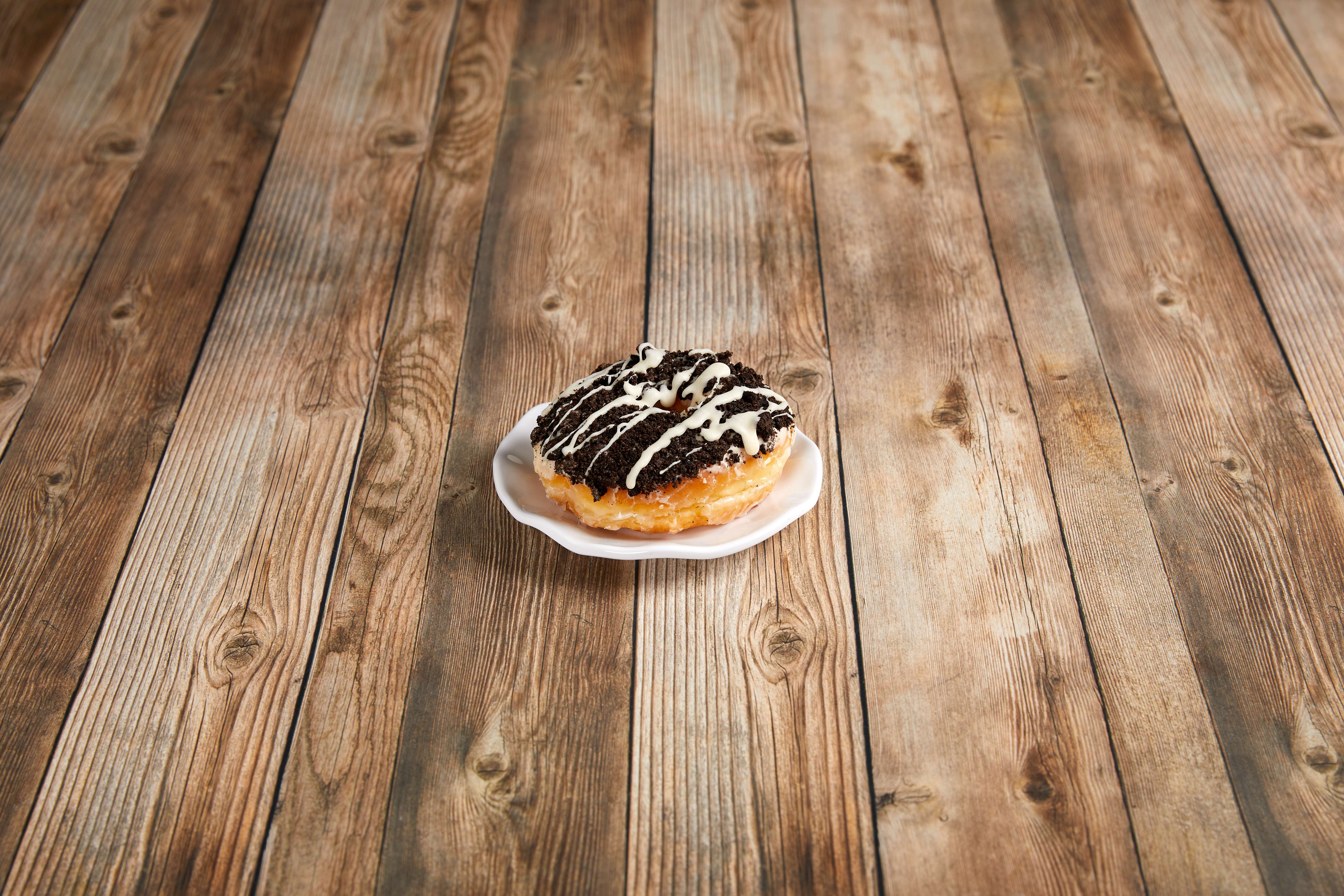 Order Specialty Donut food online from Sk Donuts store, Los Angeles on bringmethat.com
