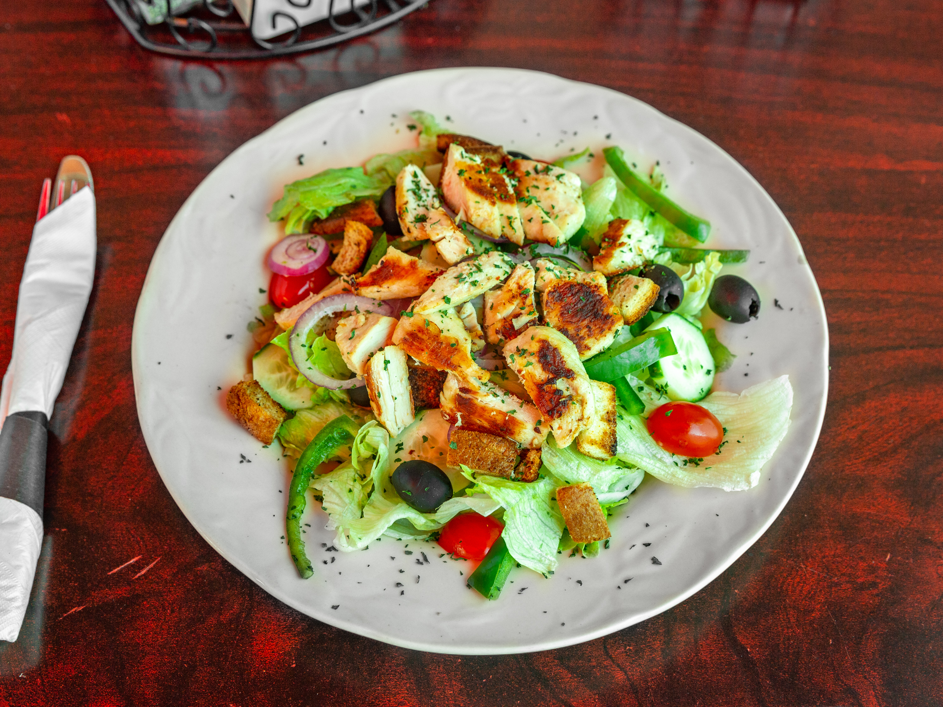 Order Grilled BBQ Chicken Salad food online from Miss Cranston Diner 2 And Grill store, West Warwick on bringmethat.com