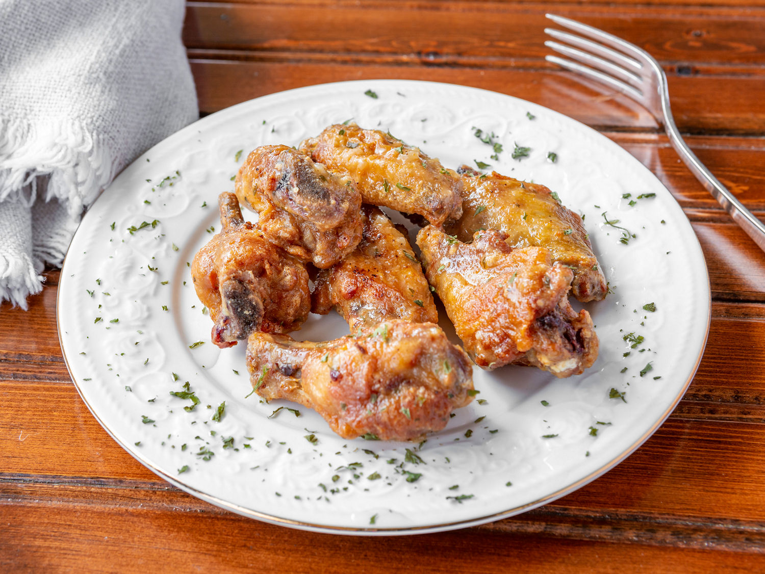 Order 5Pc Wings food online from Grab A Green store, New Orleans on bringmethat.com