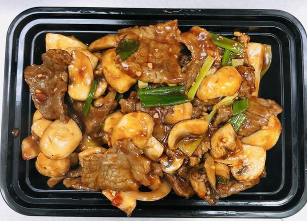 Order Beef with Mushrooms food online from Wok On Fire store, Austin on bringmethat.com