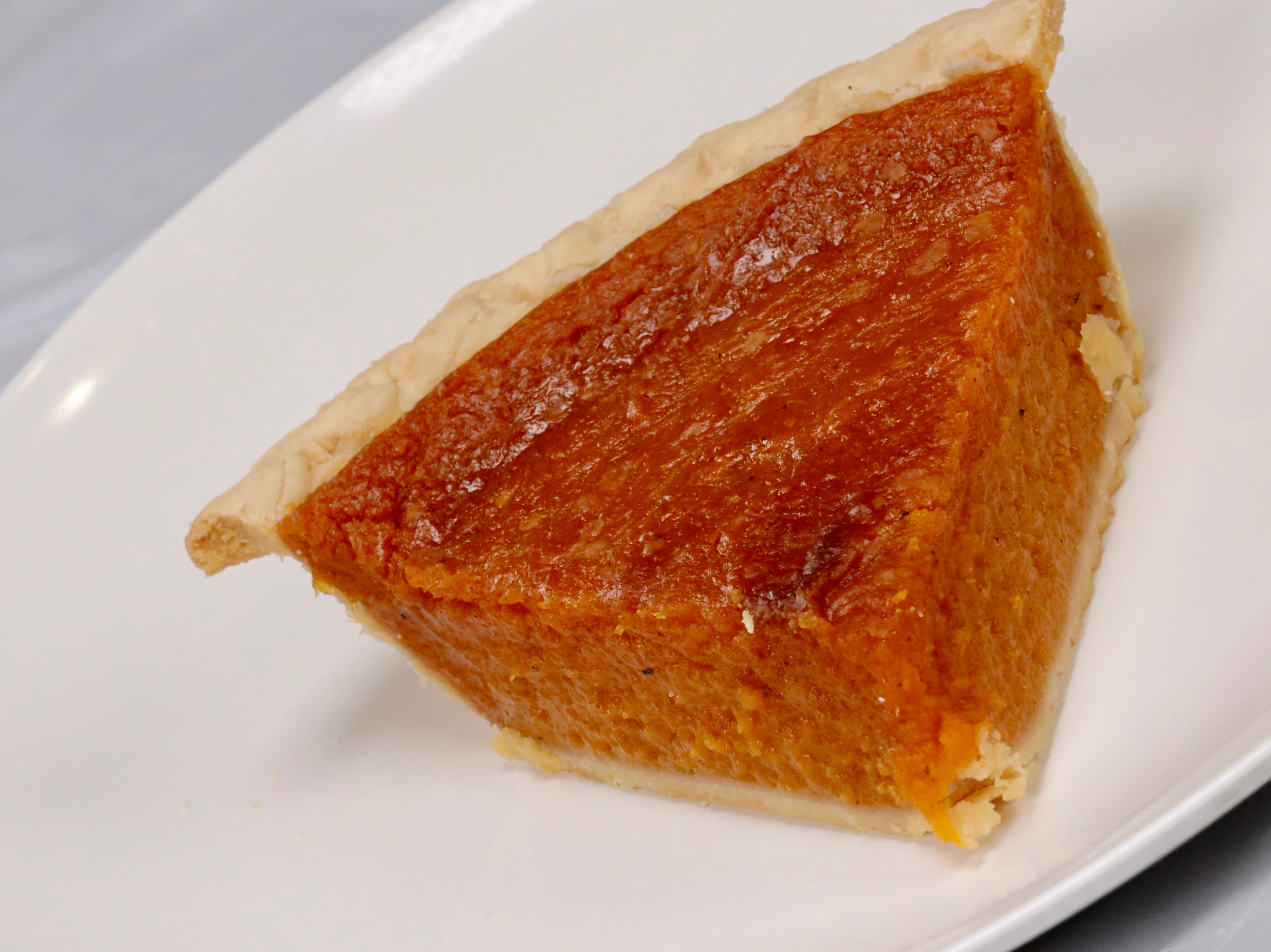 Order Sweet Potato Pie food online from Sam Sylk Chicken And Fish store, Euclid on bringmethat.com