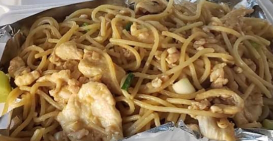 Order Garlic Noodle food online from Blossom Tea House store, Oxnard on bringmethat.com