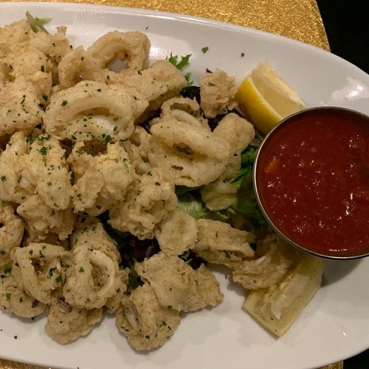 Order Fried Calamari - Appetizer food online from Zappia Cucina & Brick Oven Pizza store, Summit on bringmethat.com