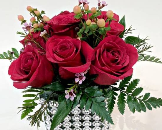 Order roses and diamonds  food online from Eugenia Flowers store, Cicero on bringmethat.com