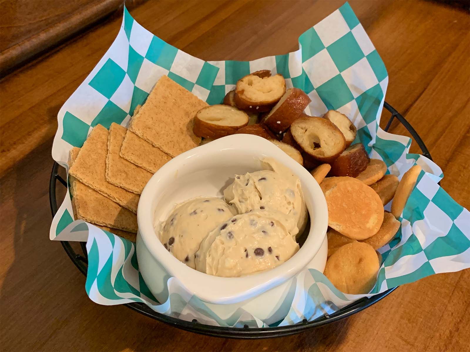 Order Cookie Dough Dip food online from The Woodford Club store, Versailles on bringmethat.com