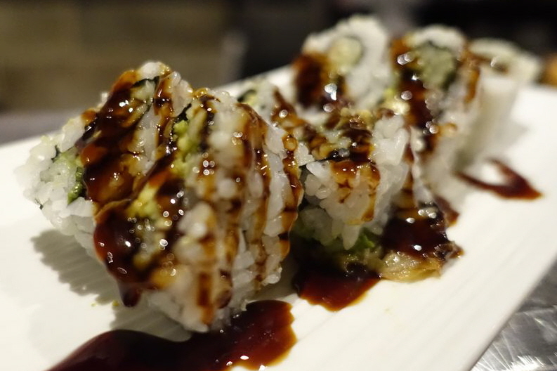 Order Unagi Roll food online from Hikari Sushi & Grill store, Frisco on bringmethat.com