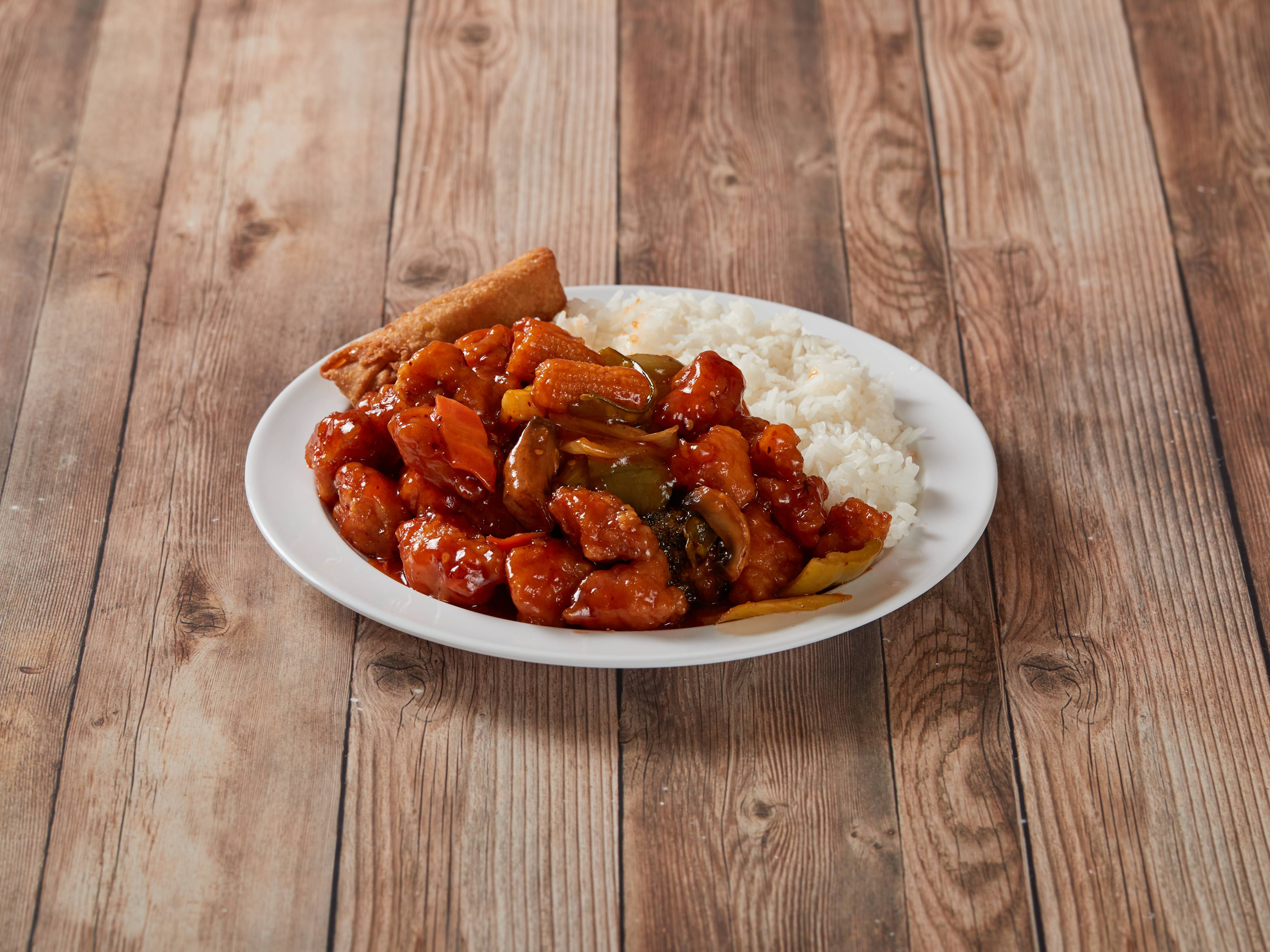 Order General Tso's Chicken food online from Asian Grill Express store, Fort Collins on bringmethat.com