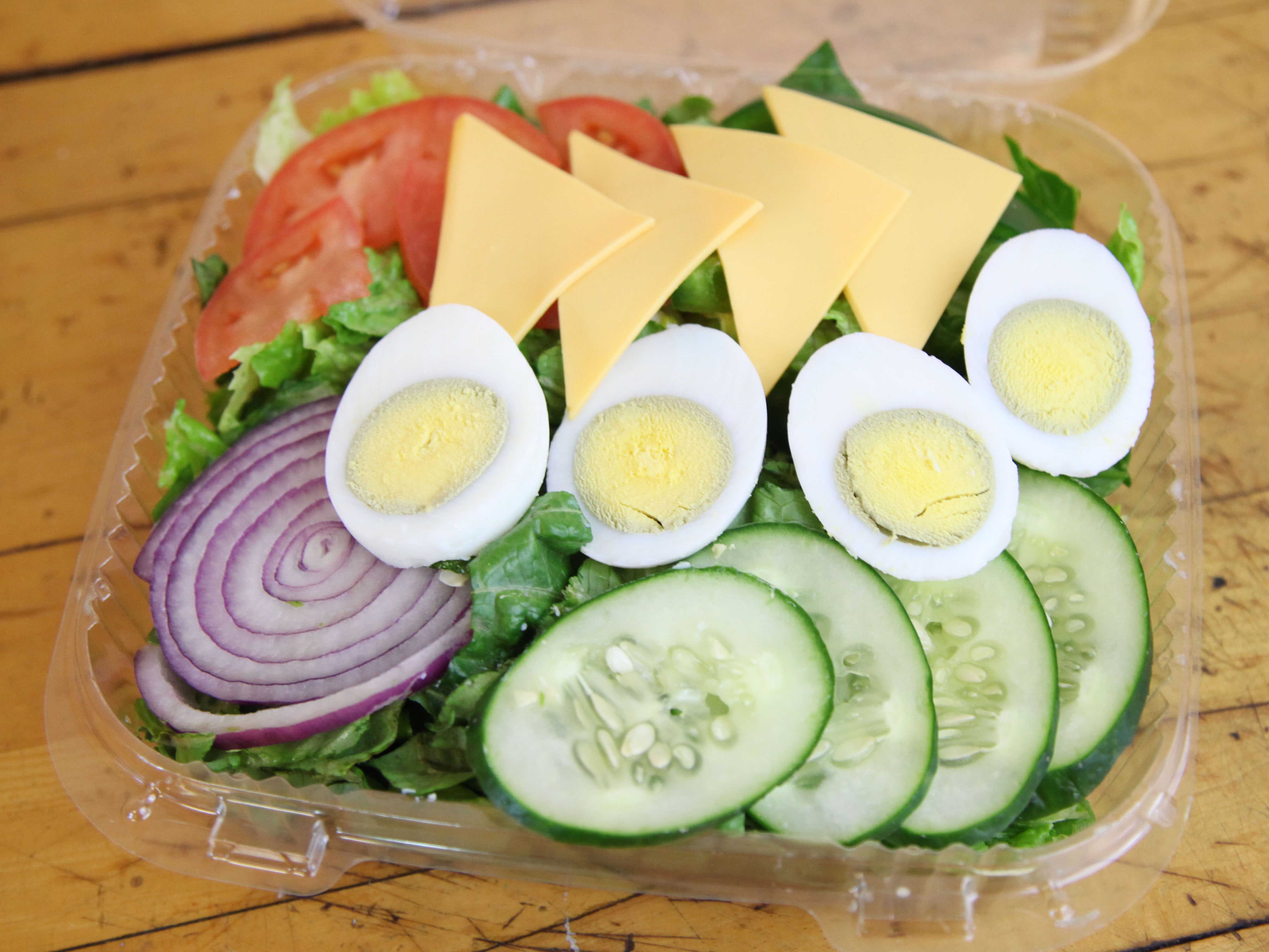 Order Garden Salad food online from Pizza Man store, Baltimore on bringmethat.com