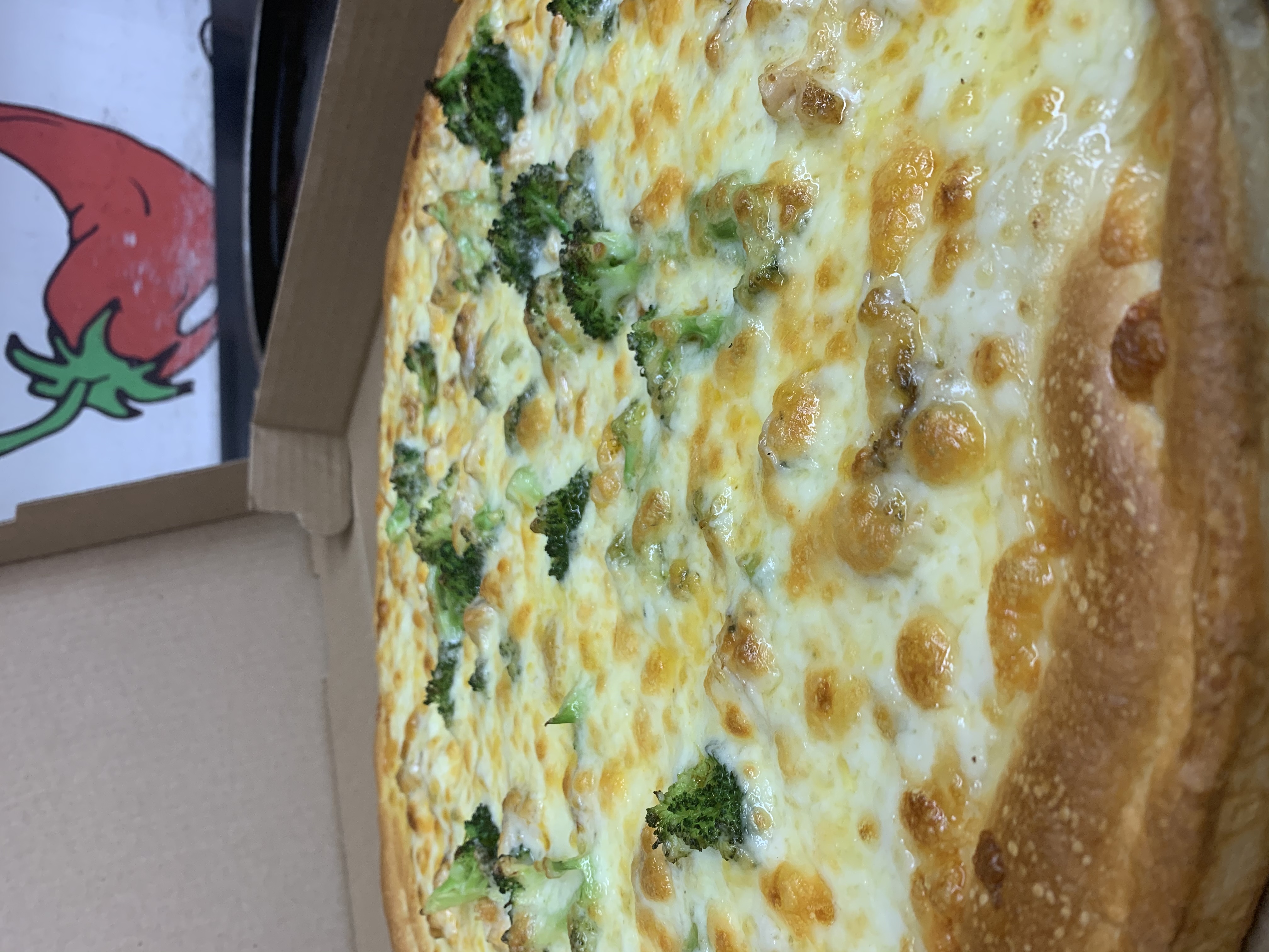 Order Alfredo Chicken and Broccoli Gourmet Pizza food online from Nicks Pizza & Seafood store, Boston on bringmethat.com