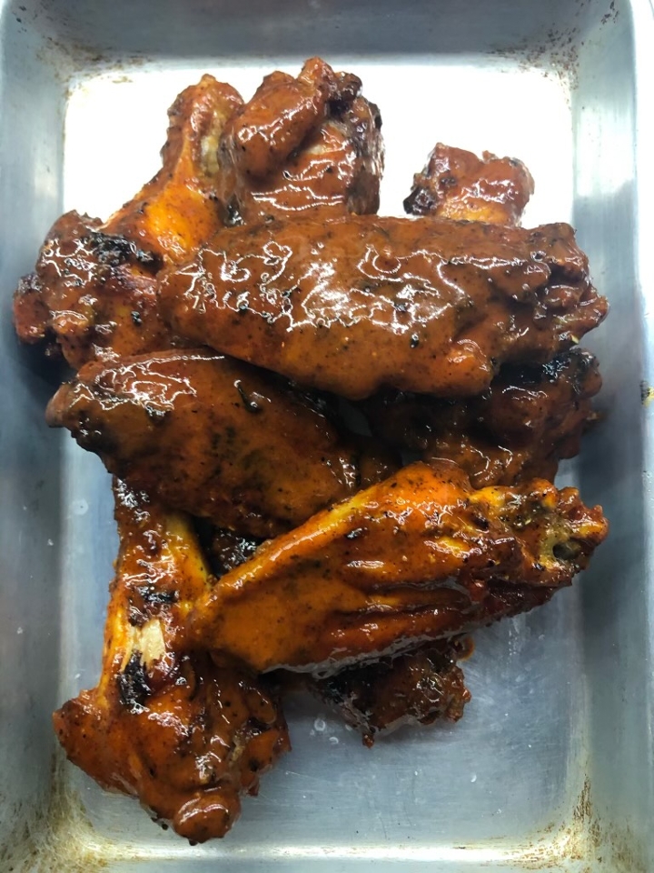 Order BUFFALO WINGS food online from The Hub Pizza Bar store, Ansonia on bringmethat.com