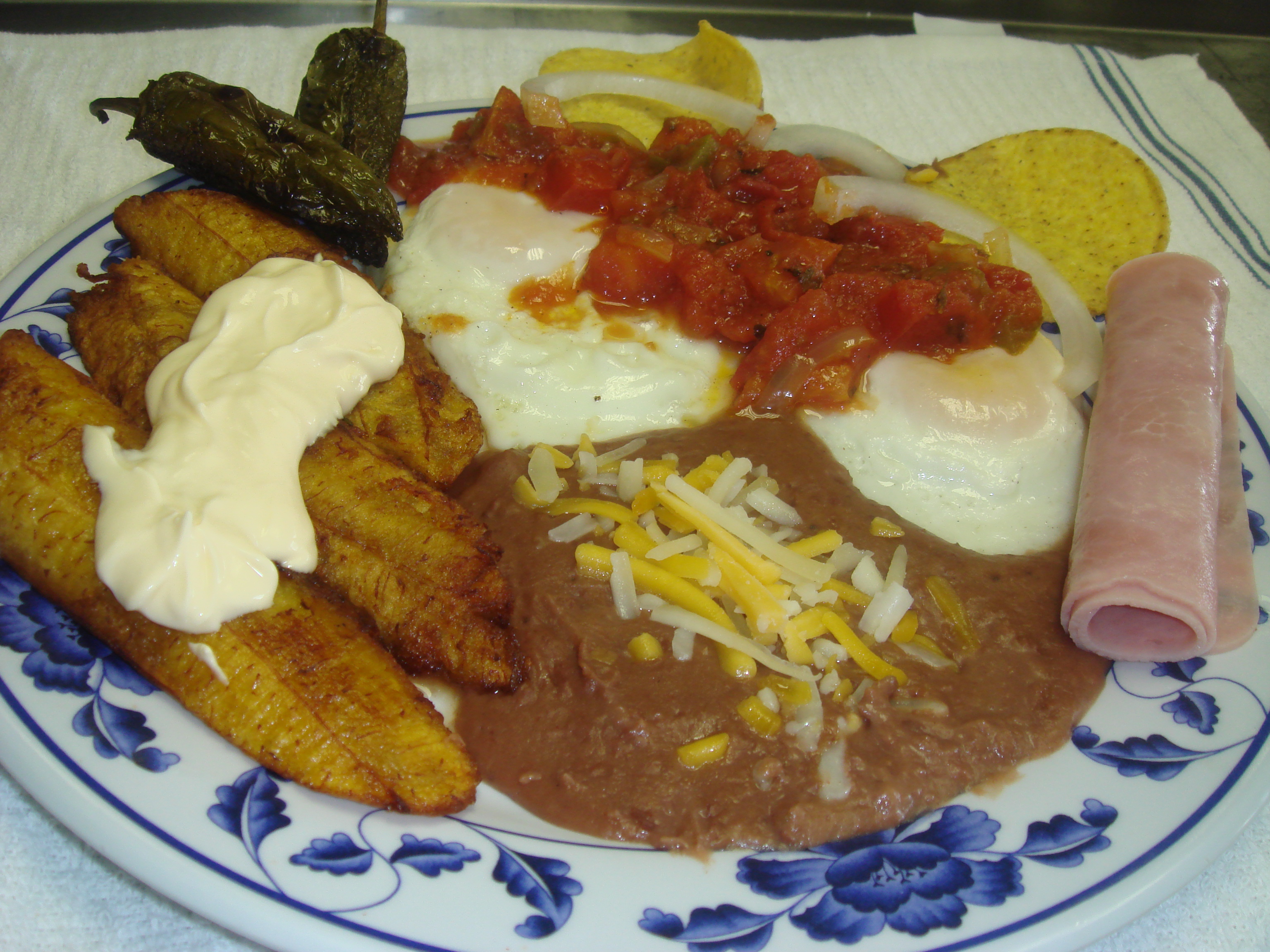 Order Chorizo and Eggs food online from Pupuseria Y Restaurante La Llama store, Port Hueneme on bringmethat.com