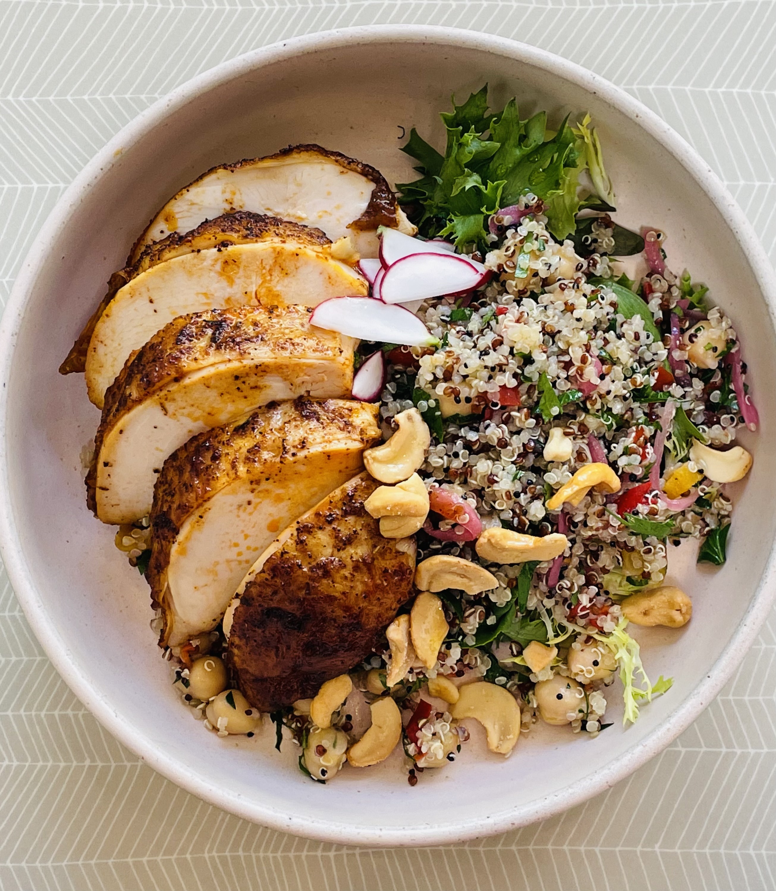 Order Chicken Quinoa Bowl food online from The Roost store, San Francisco on bringmethat.com