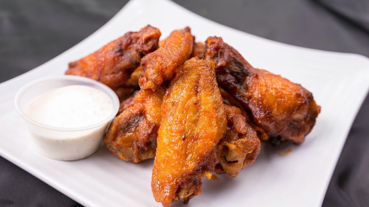 Order Hot Wings food online from Grill Em Steakhouse and Sports Bar store, Campbell on bringmethat.com