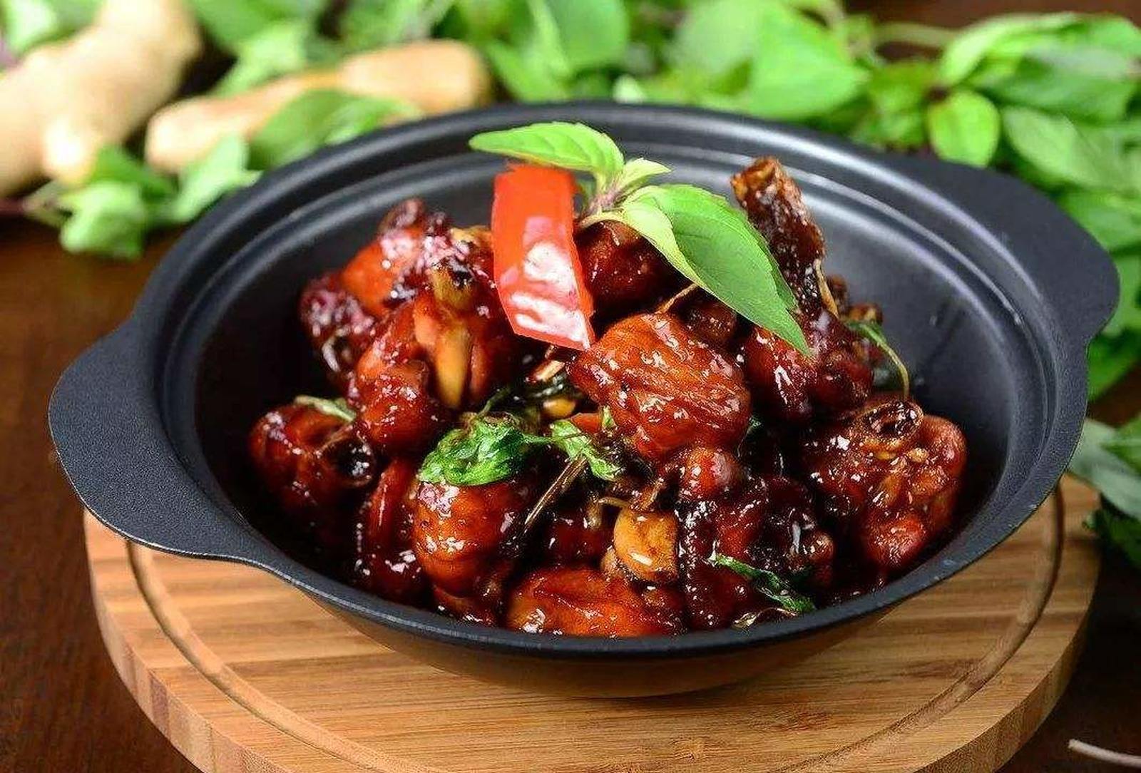 Order 504. Chicken with Sesame Oil and Soy Sauce in Pot food online from Shanghailander Palace store, Hacienda Heights on bringmethat.com