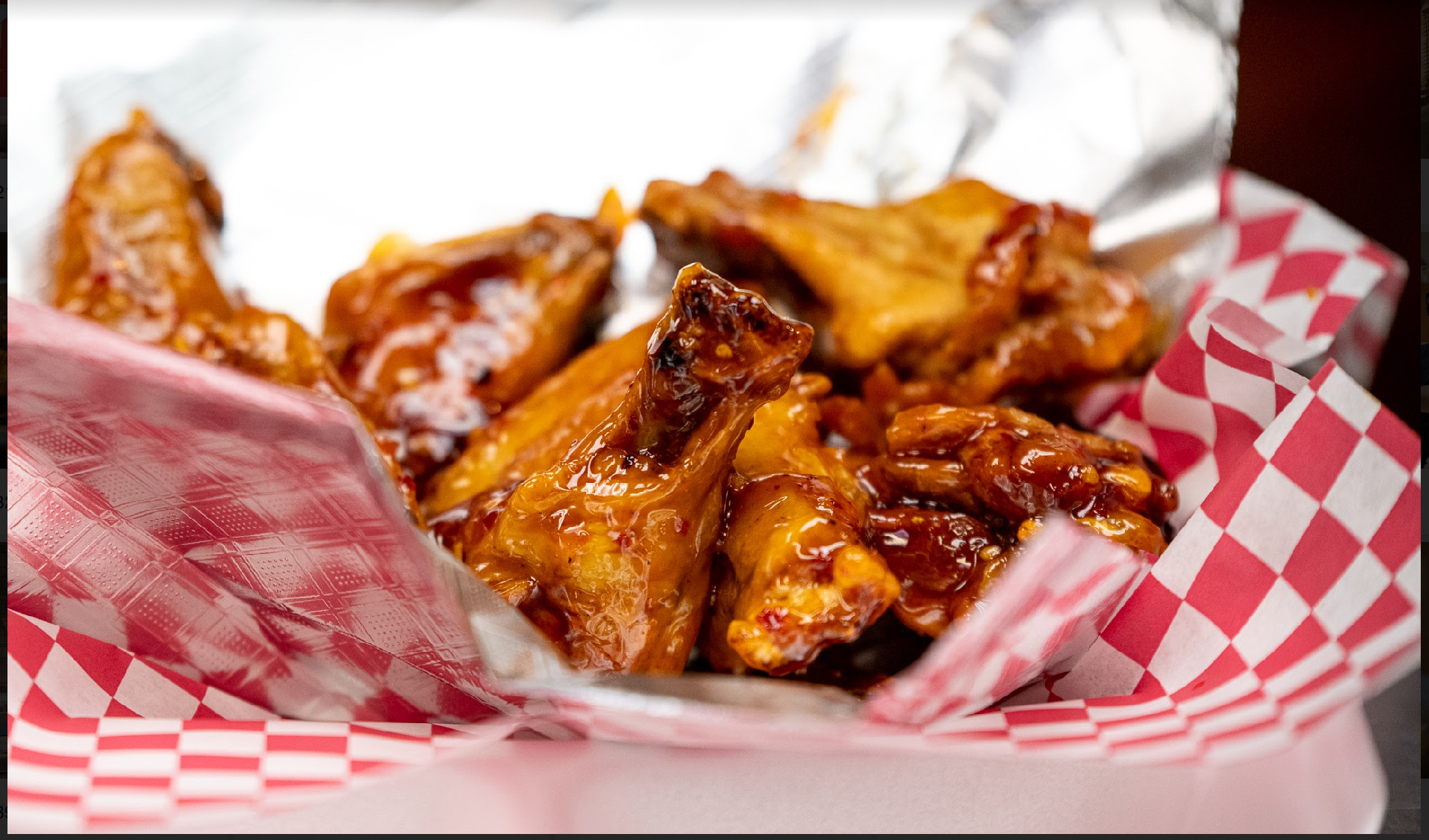 Order 10 Piece Wingz & Side Combo food online from Wings N Turkey BBQ store, Raleigh on bringmethat.com