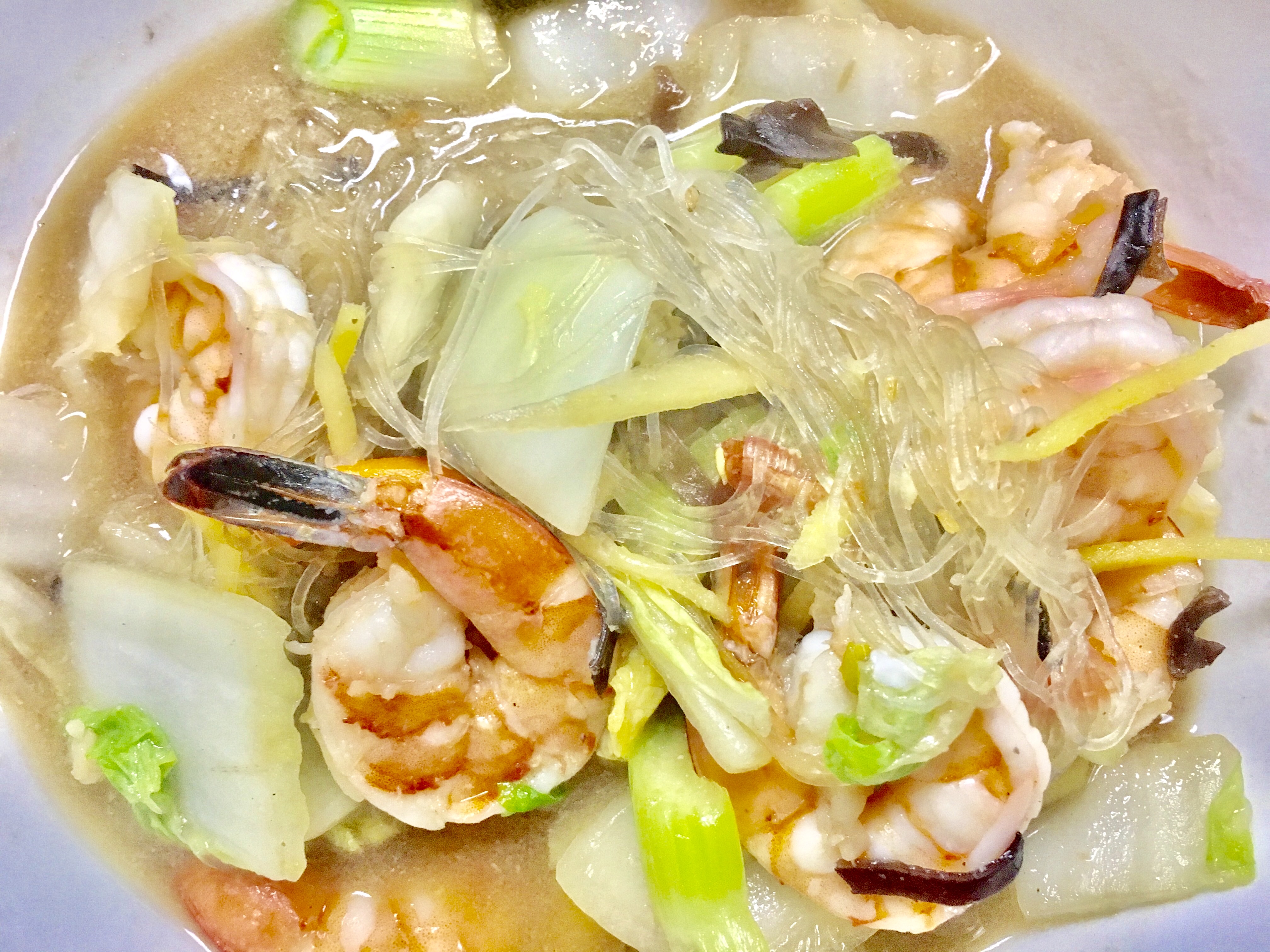 Order Shrimp Hot Pot  food online from Thai Dishes store, Santa Clarita on bringmethat.com