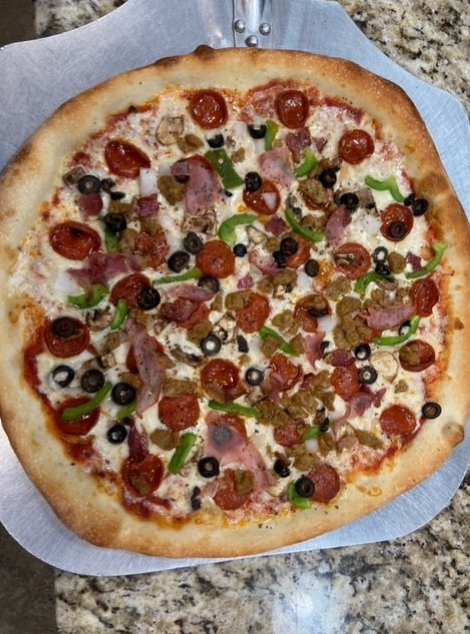 Order Supreme Specialty Pizza food online from Park Place Market store, Grosse Pointe Park on bringmethat.com