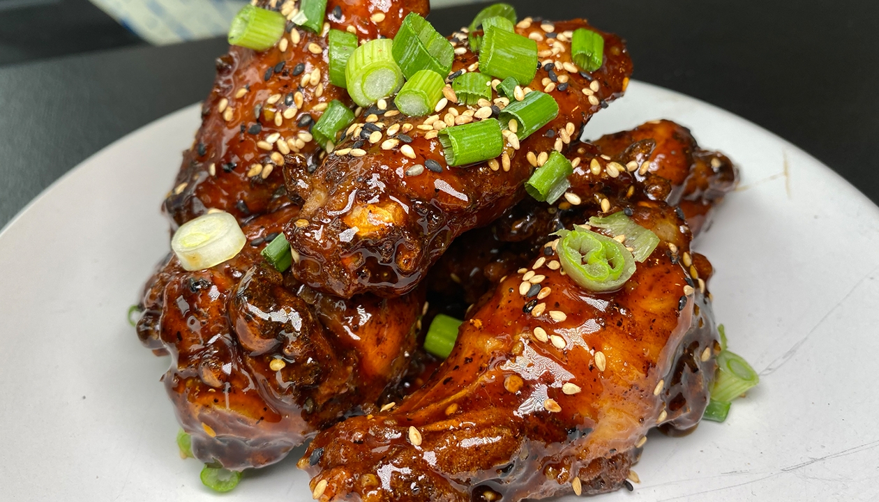 Order Sticky Icky Wings • food online from MB Ramen store, Huntington on bringmethat.com