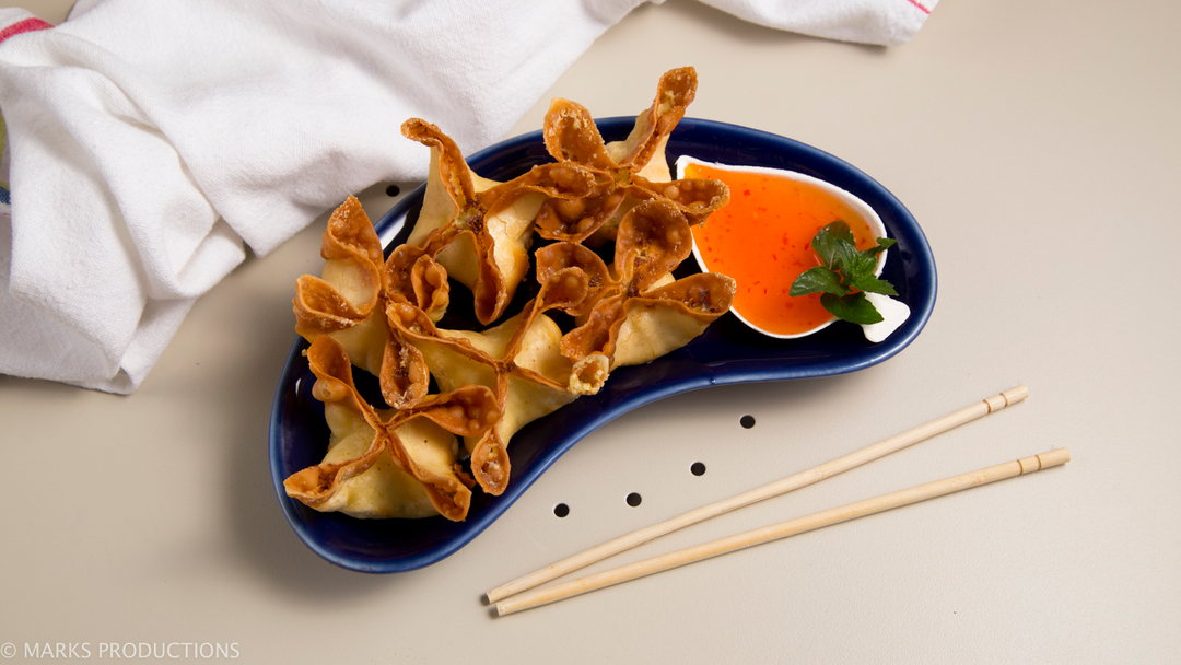 Order G14. Creamy Crab Wonton food online from Fresh Fast Smoothie store, Gilbert on bringmethat.com