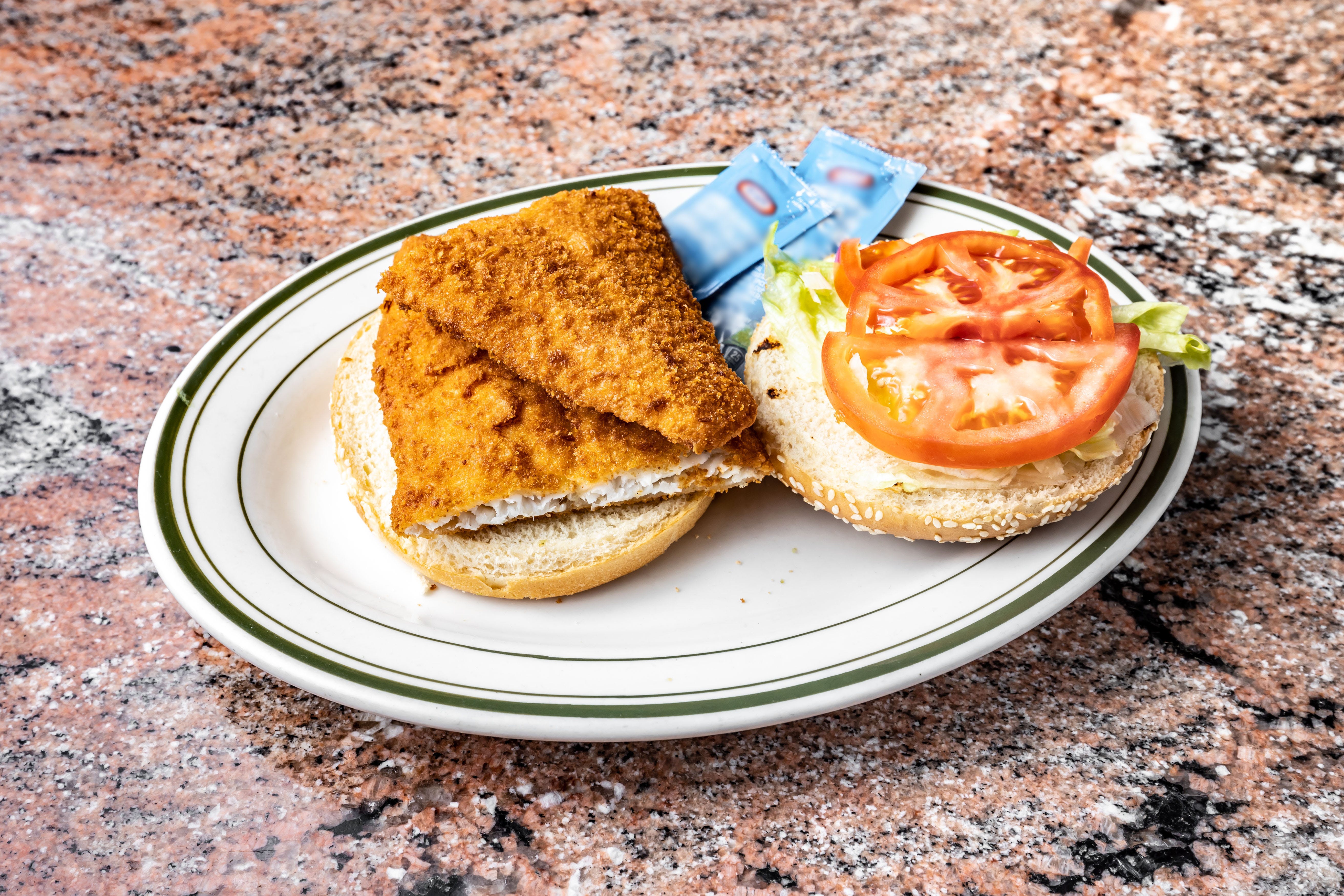 Order Fried Fish Sandwich - Sandwich food online from Fontana Famous Pizza & Gyro store, Bayside on bringmethat.com