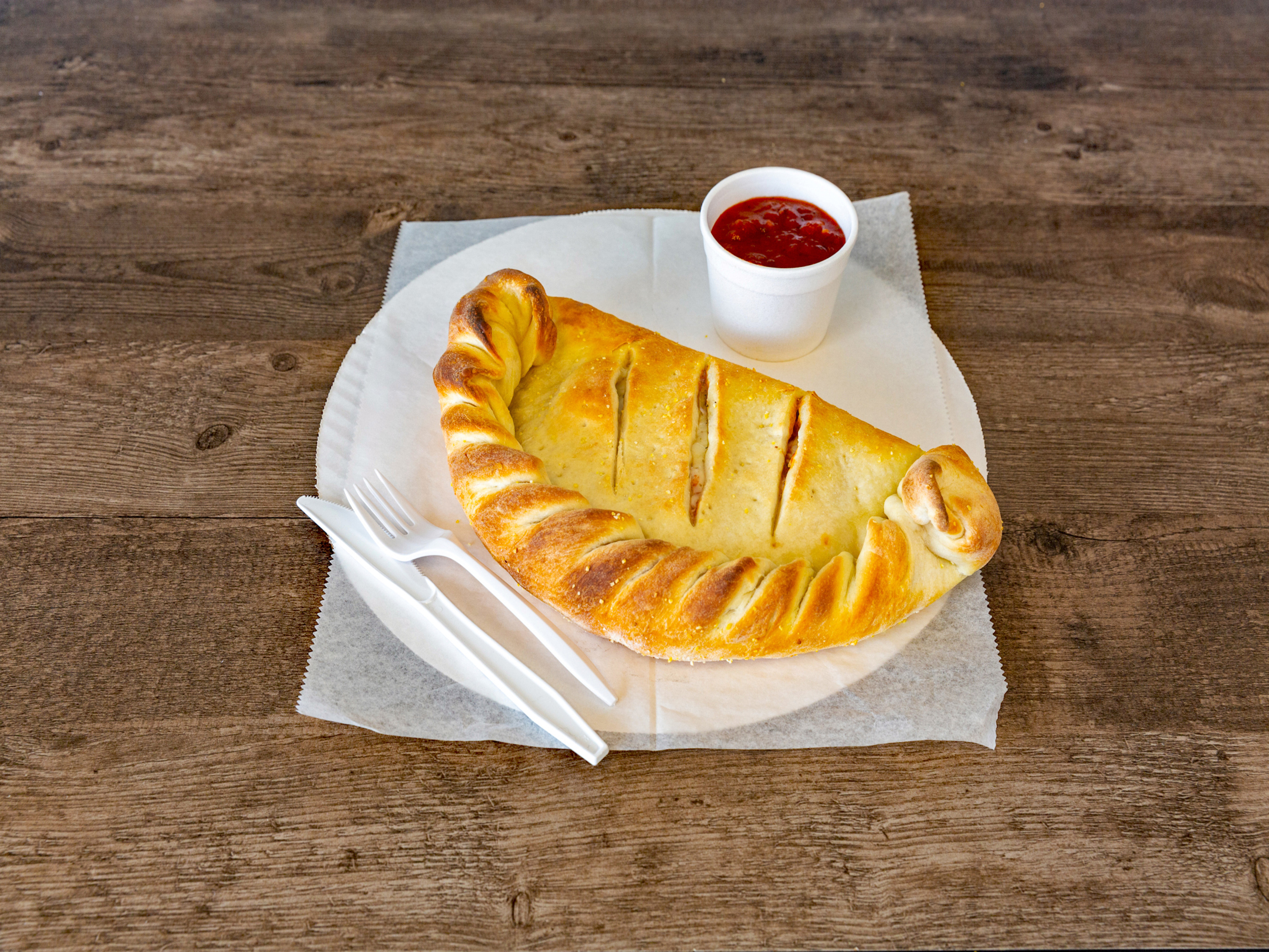 Order Cheese Calzone food online from Sugo Mio Pizza & Pasta store, Naperville IL on bringmethat.com