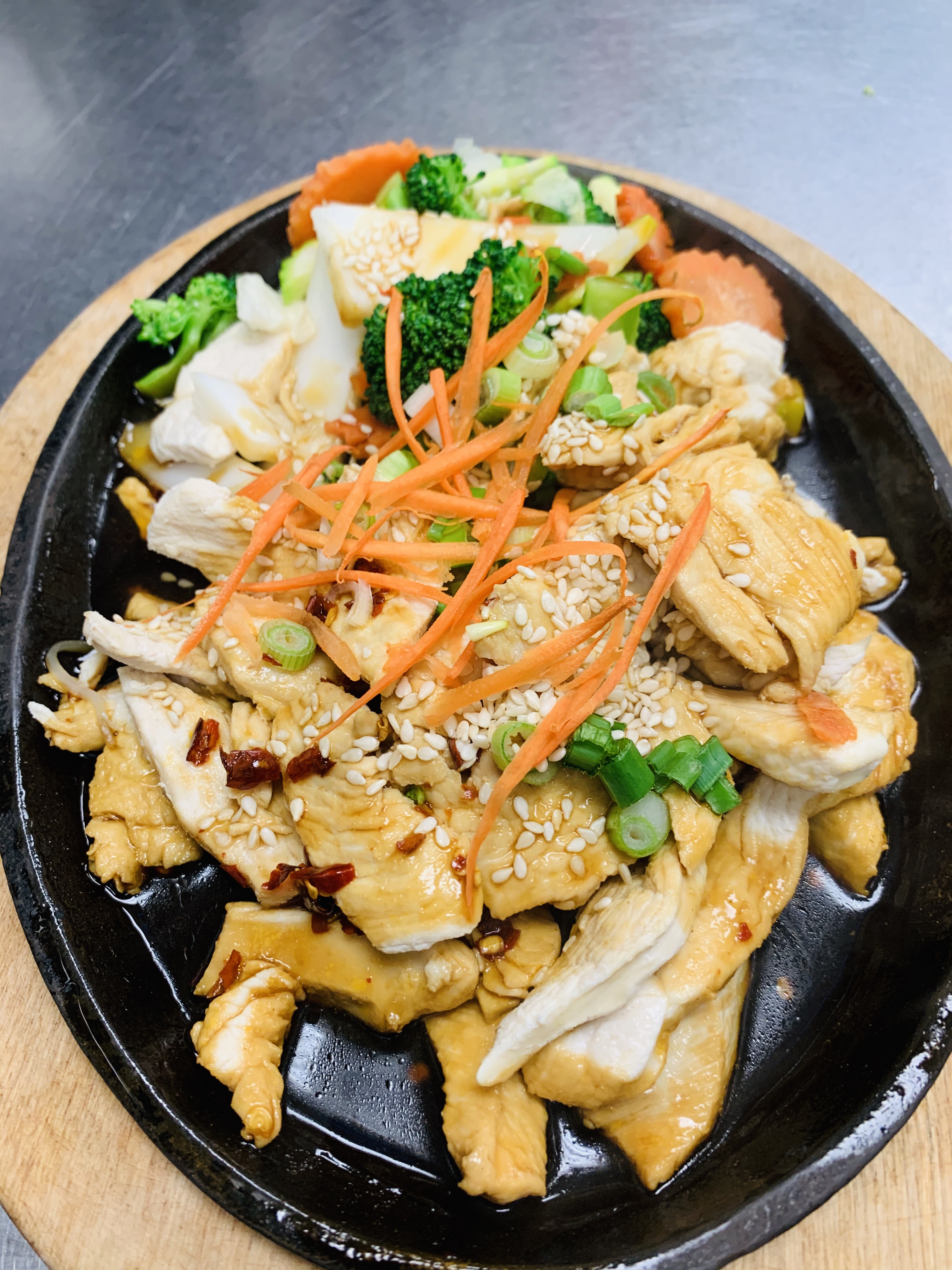 Order 78. Teriyaki Chicken food online from Sirinan Thai&Japanese Restaurant store, Wallingford on bringmethat.com