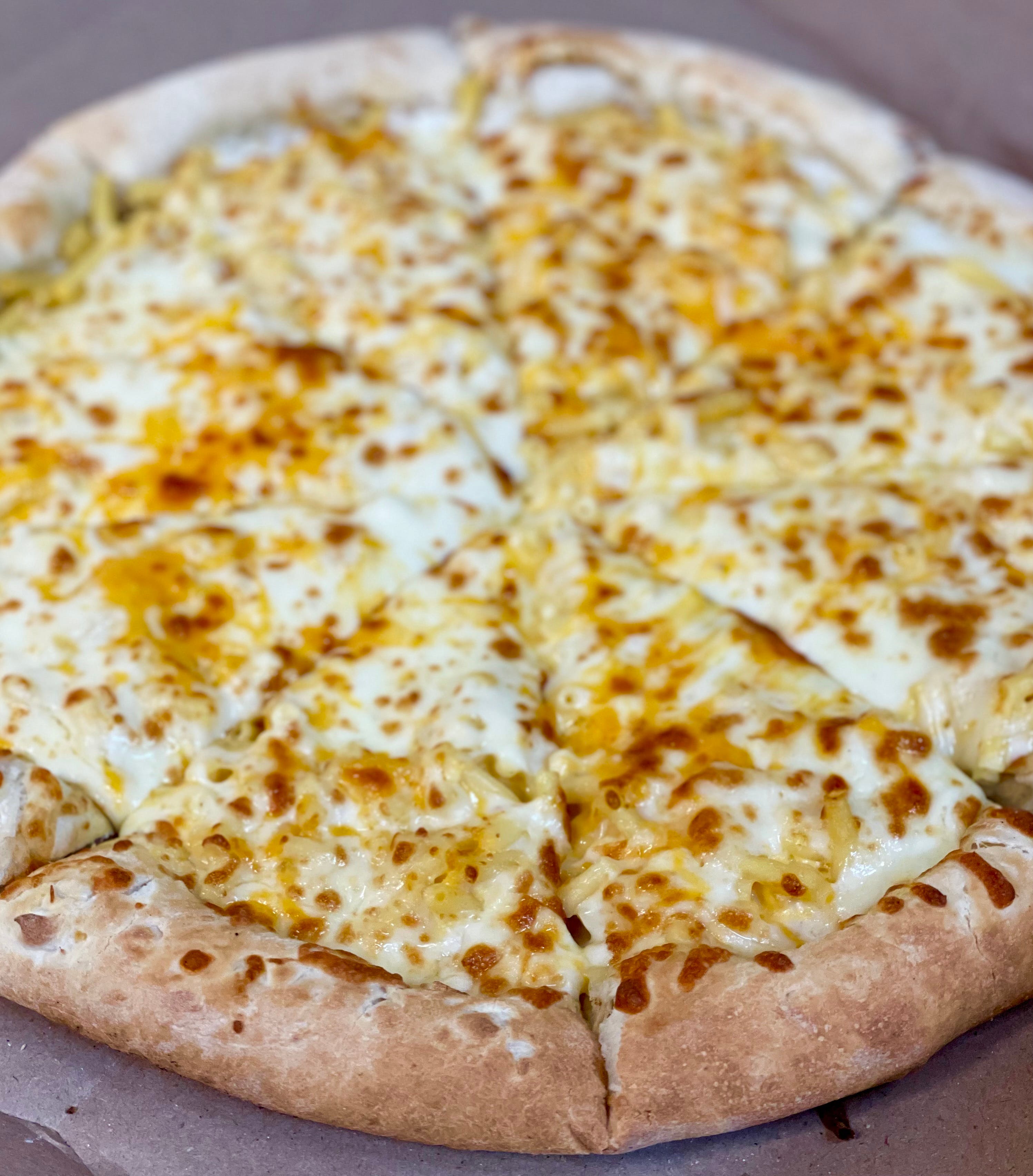 Order Mac & Cheese Pizza - Small 10'' food online from Jimmy's Pizza Litchfield store, Litchfield on bringmethat.com