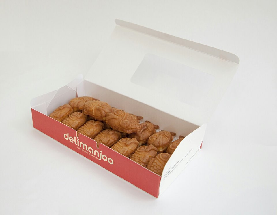 Order Box of 14 Pcs Delimanjoo food online from Mama ghanoush store, New York on bringmethat.com
