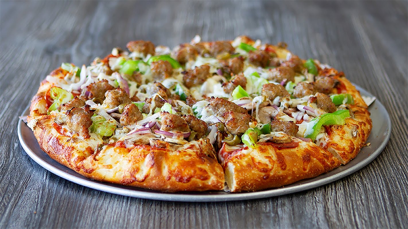 Order 9. Deluxe Pizza food online from Got2go Pizza store, San Jose on bringmethat.com