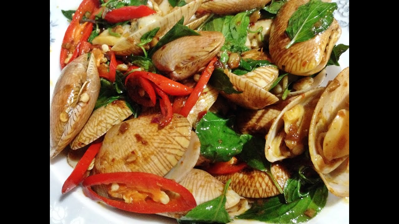 Order Clams in Roasted Chili Sauce food online from Esan Zap Thai Cuisine store, Olympia on bringmethat.com