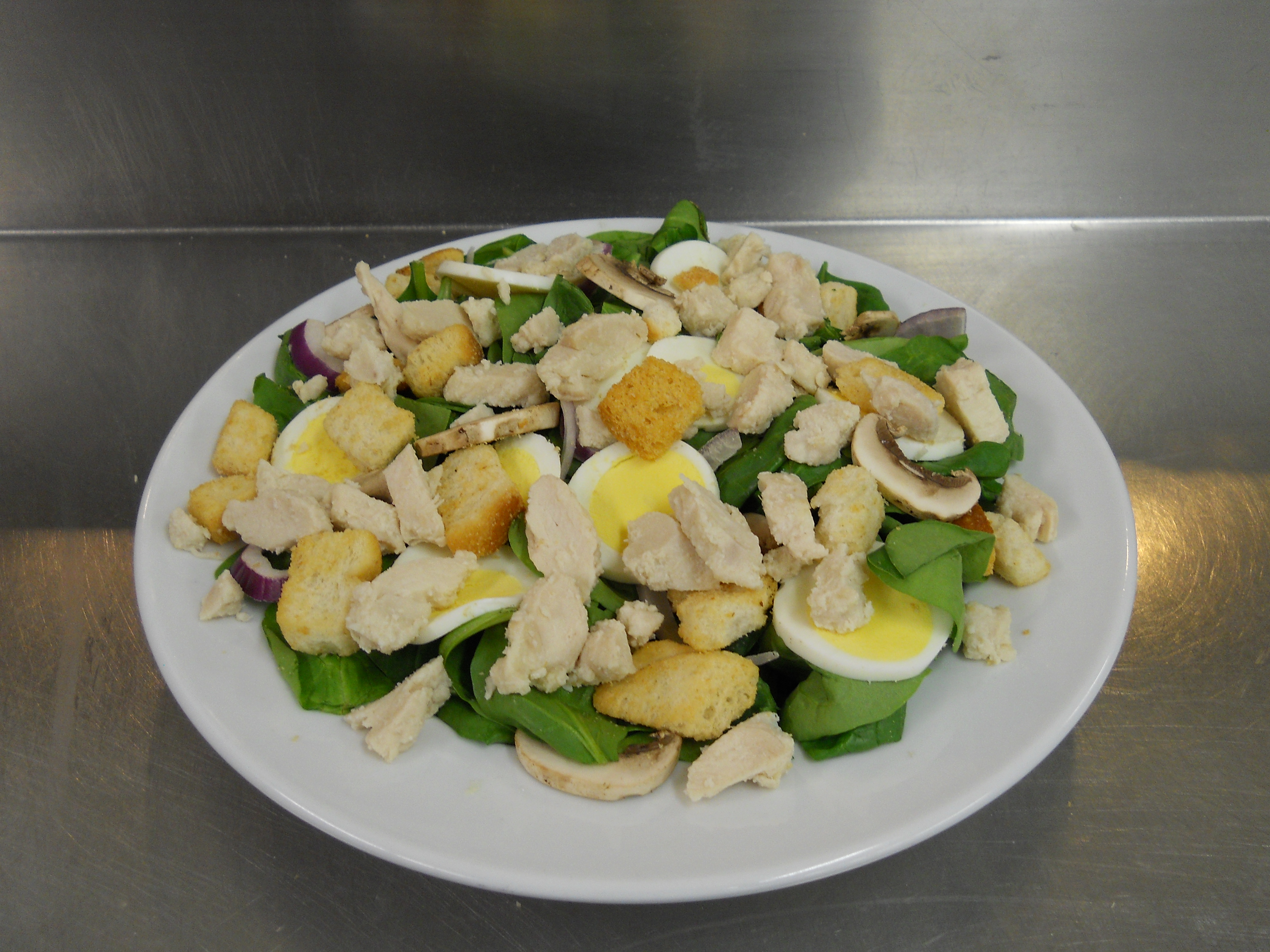 Order Fresh Spinach Salad with Chicken food online from Aurelio'S Pizza store, Chicago on bringmethat.com