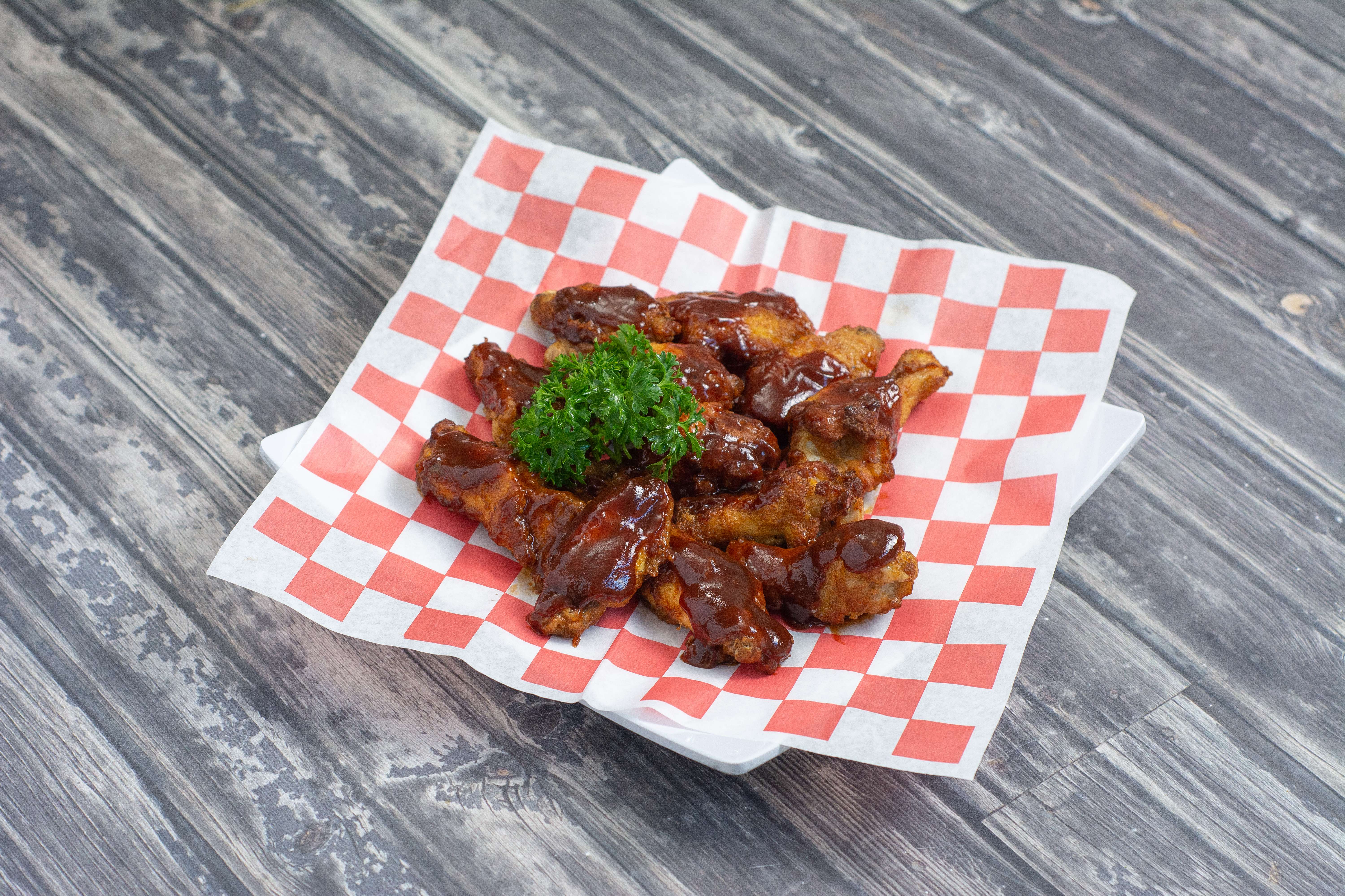 Order BBQ Wings food online from Legends Pizza store, Cupertino on bringmethat.com