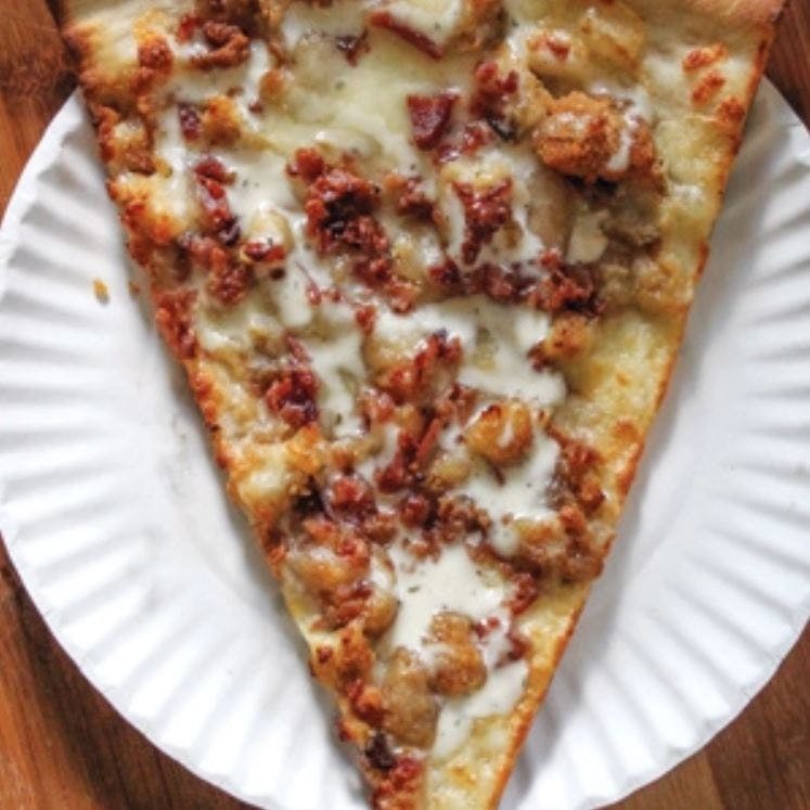 Order Chicken Bacon Ranch Pizza Slice - Slice food online from Junior's Pizza & Subs II store, Boonton on bringmethat.com