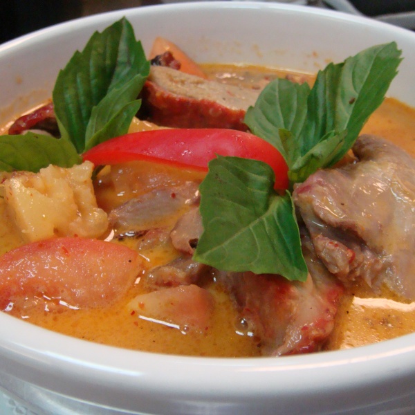 Order 64. Roasted Duck Curry food online from My Thai Place Restaurant store, Brambleton on bringmethat.com