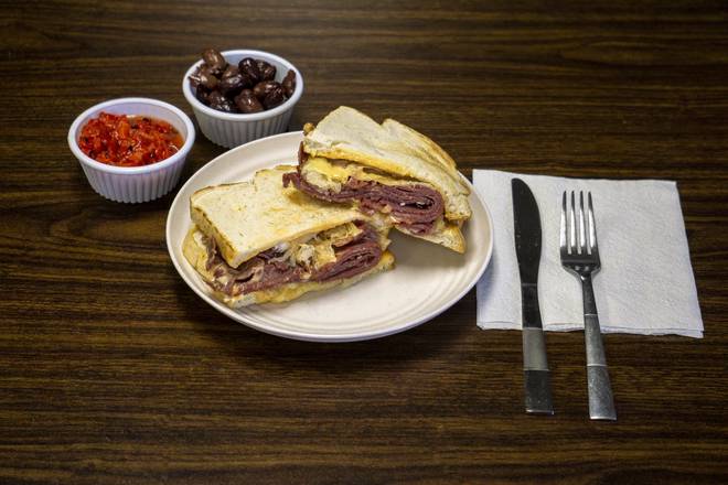 Order Reuben Sandwich food online from Judys Cafe store, San Diego on bringmethat.com
