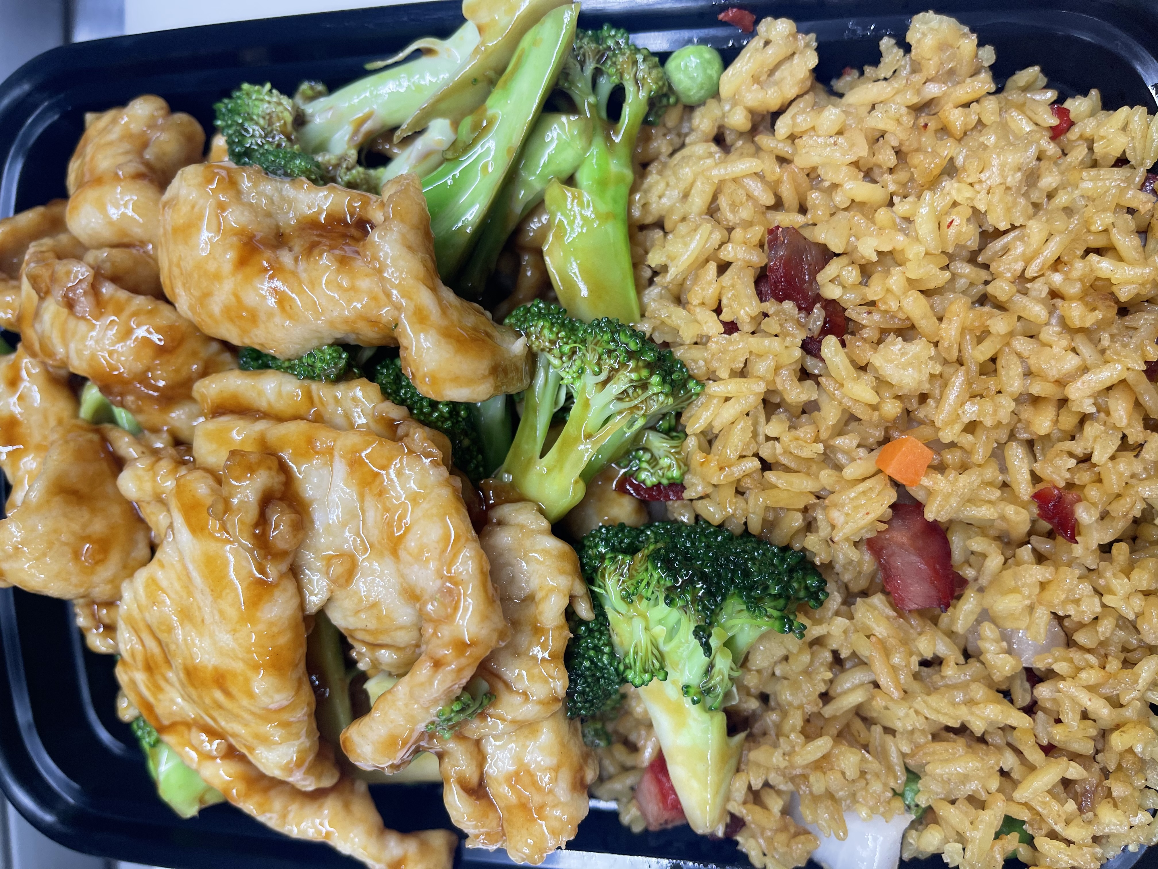 Order S5. Chicken with Broccoli Combo Plate food online from Fujian store, Wood-Ridge on bringmethat.com